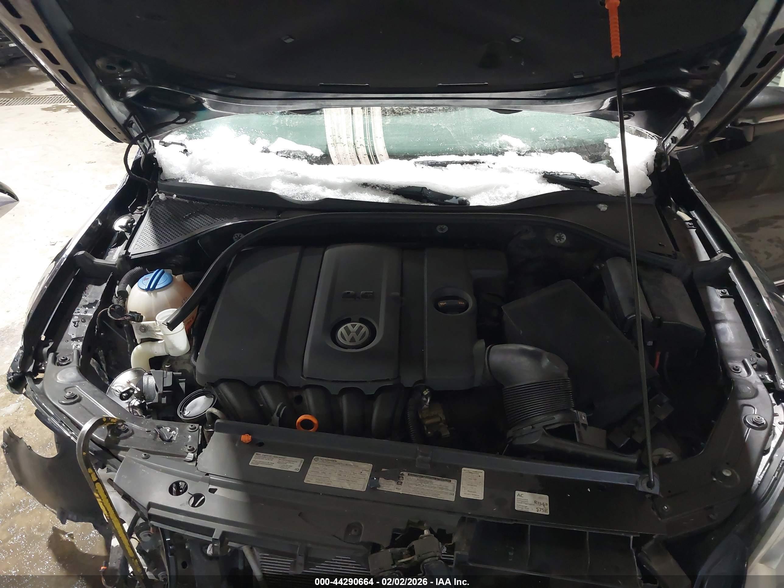 VOLKSWAGEN PASSAT image 10