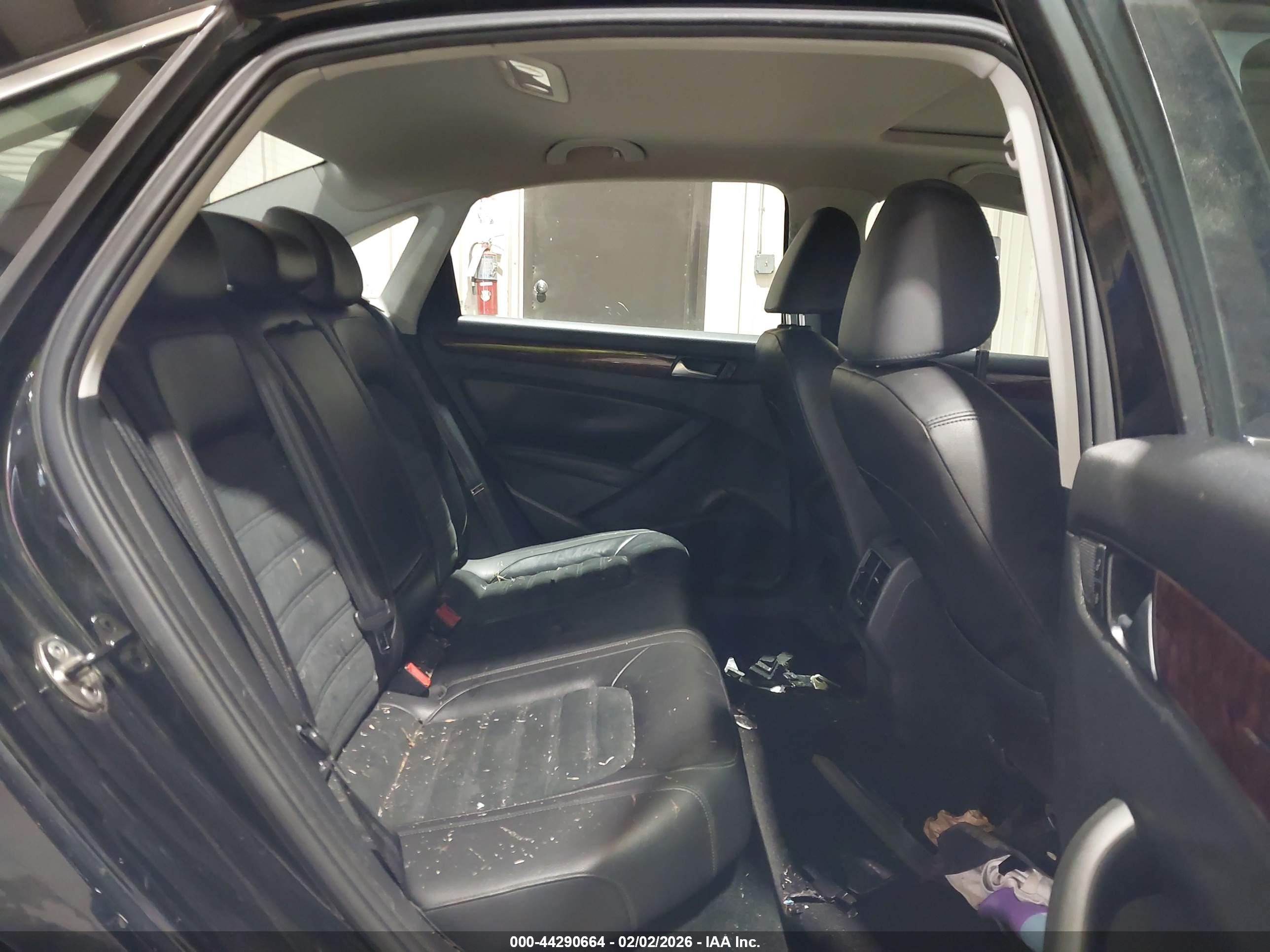 VOLKSWAGEN PASSAT image 8