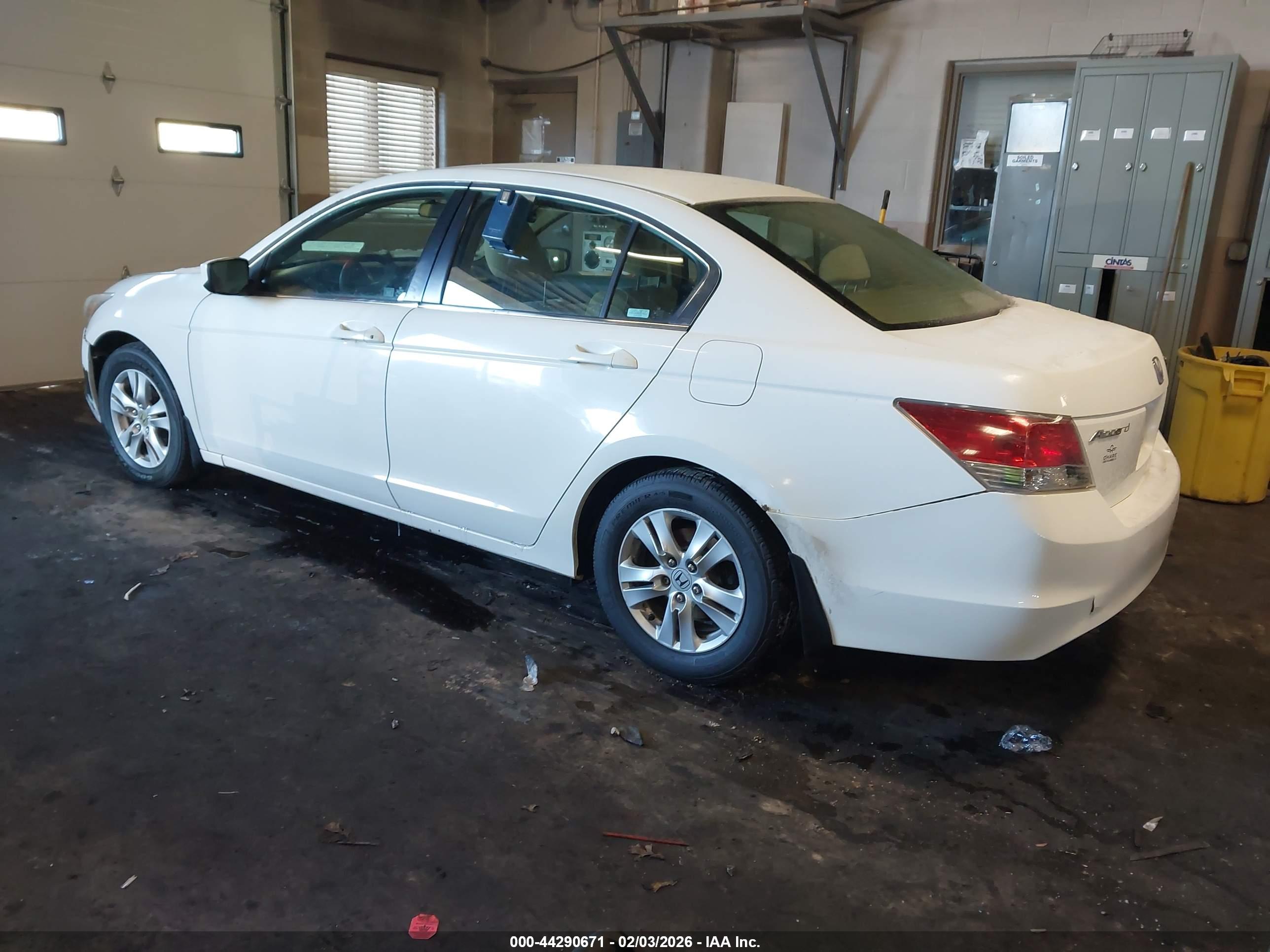 HONDA ACCORD image 3