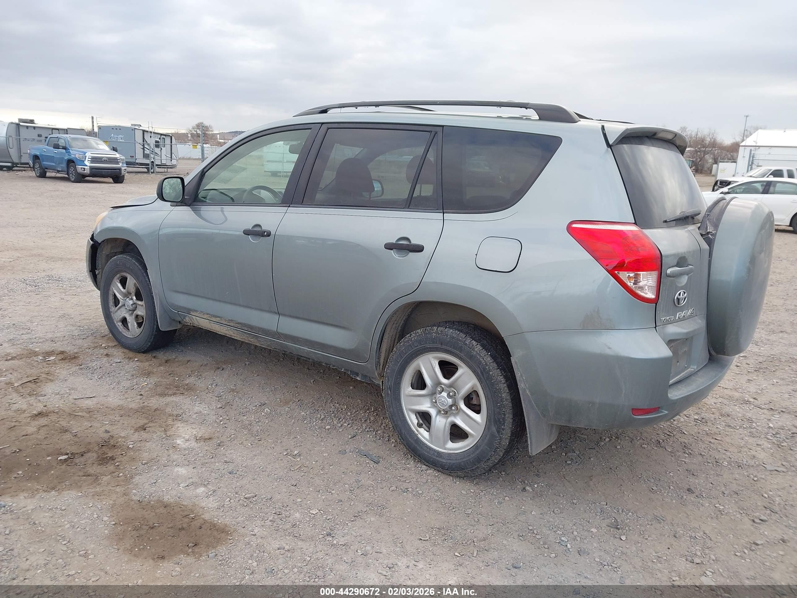 TOYOTA RAV4 image 3
