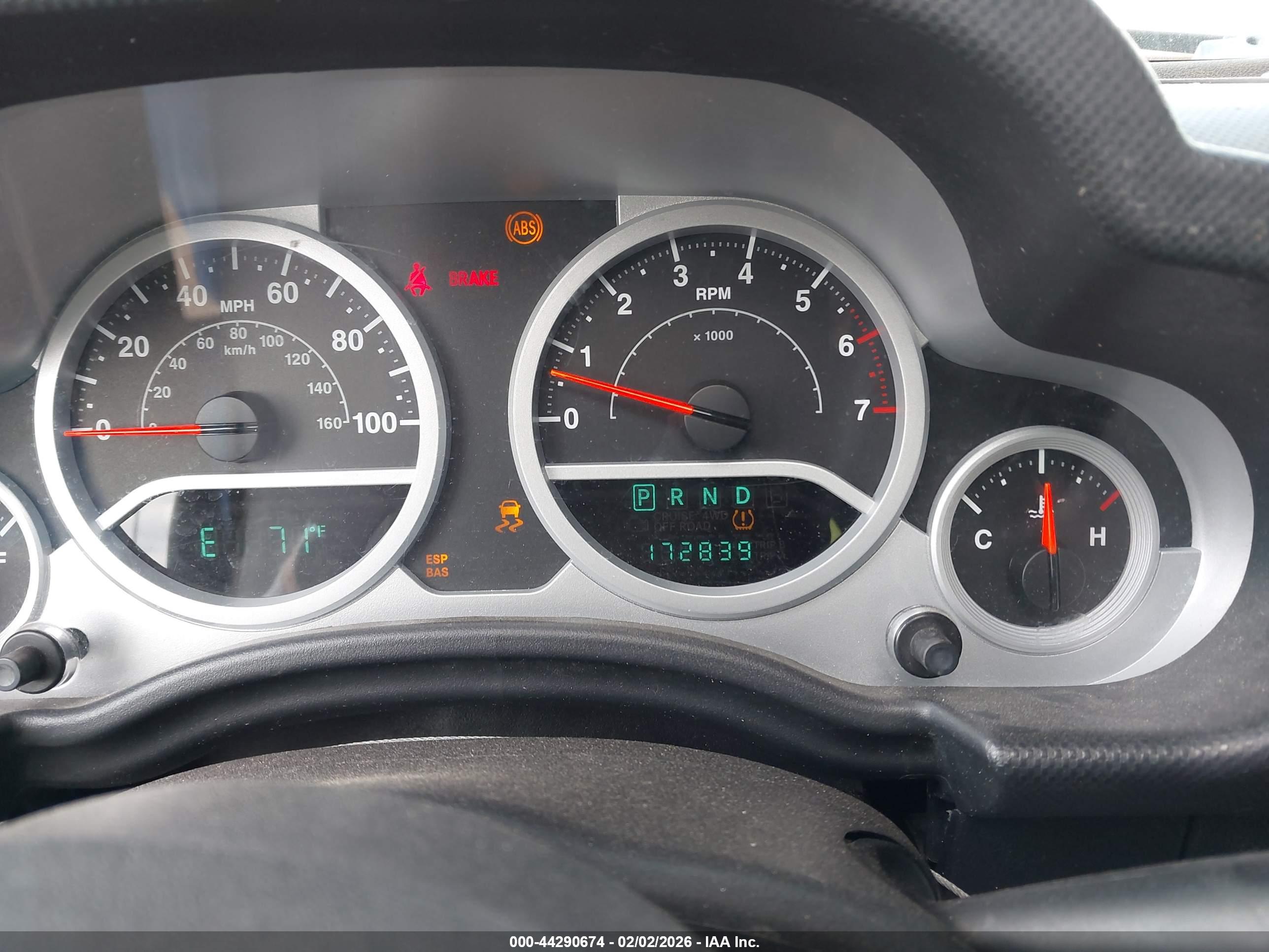 JEEP WRANGLER image 7