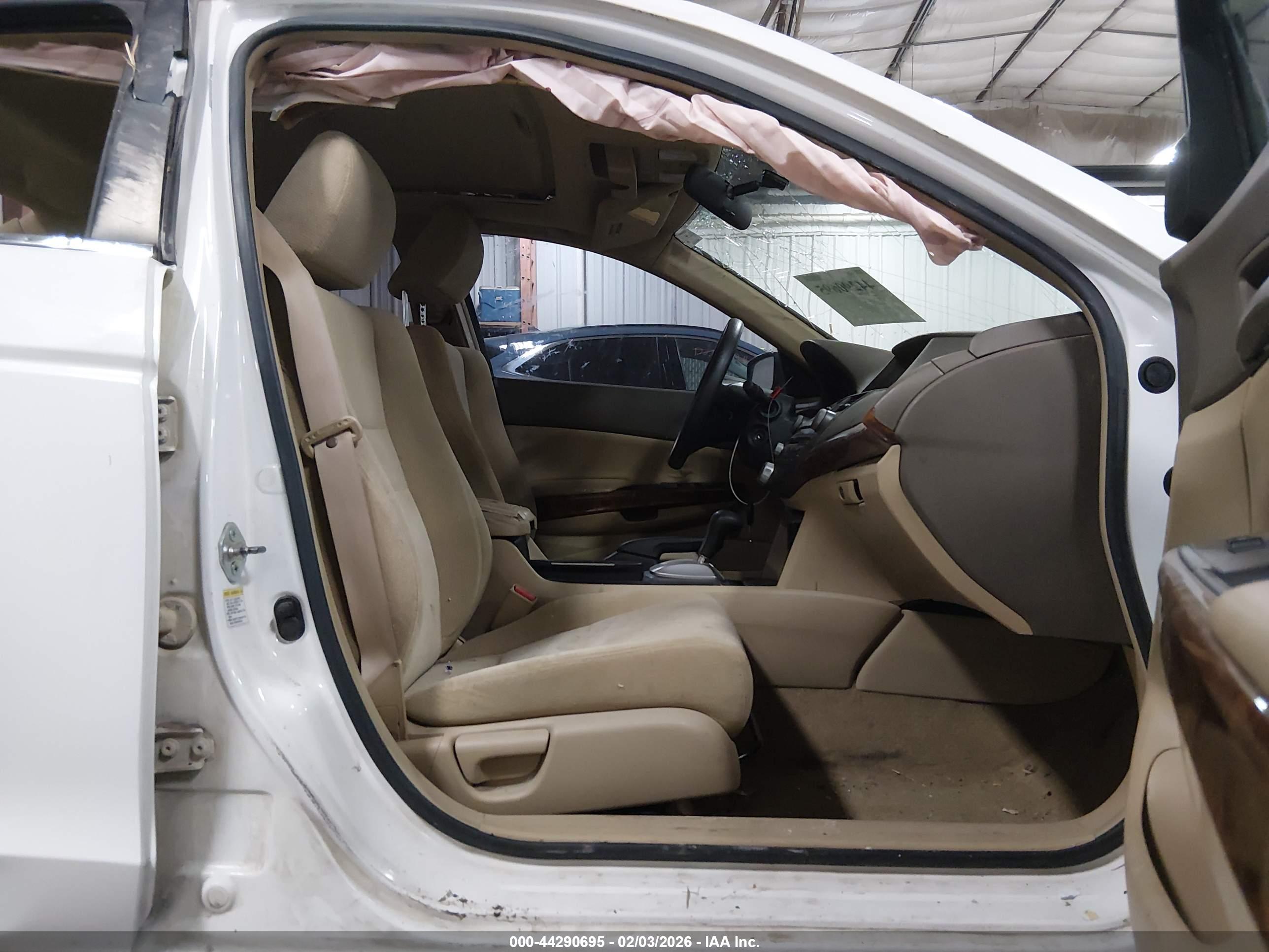 HONDA ACCORD image 5