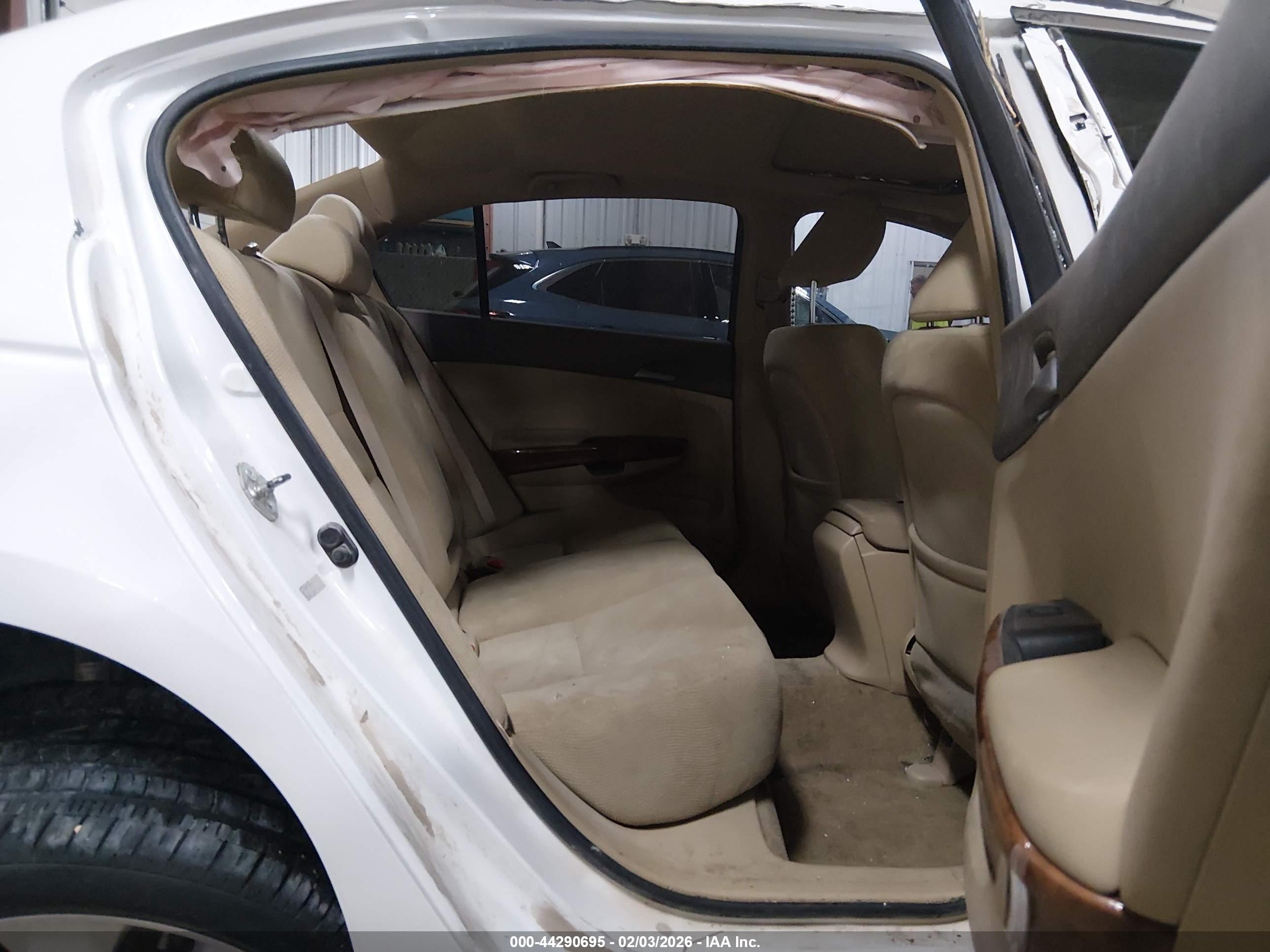 HONDA ACCORD image 8