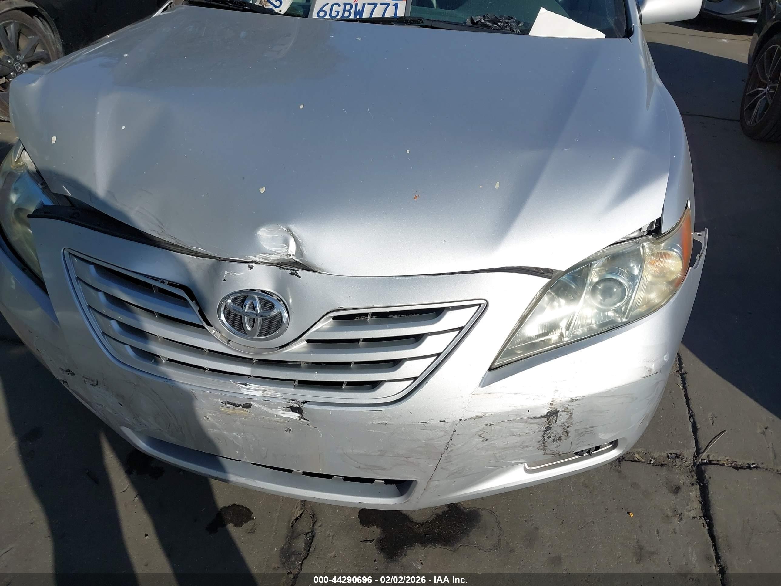 TOYOTA CAMRY image 6
