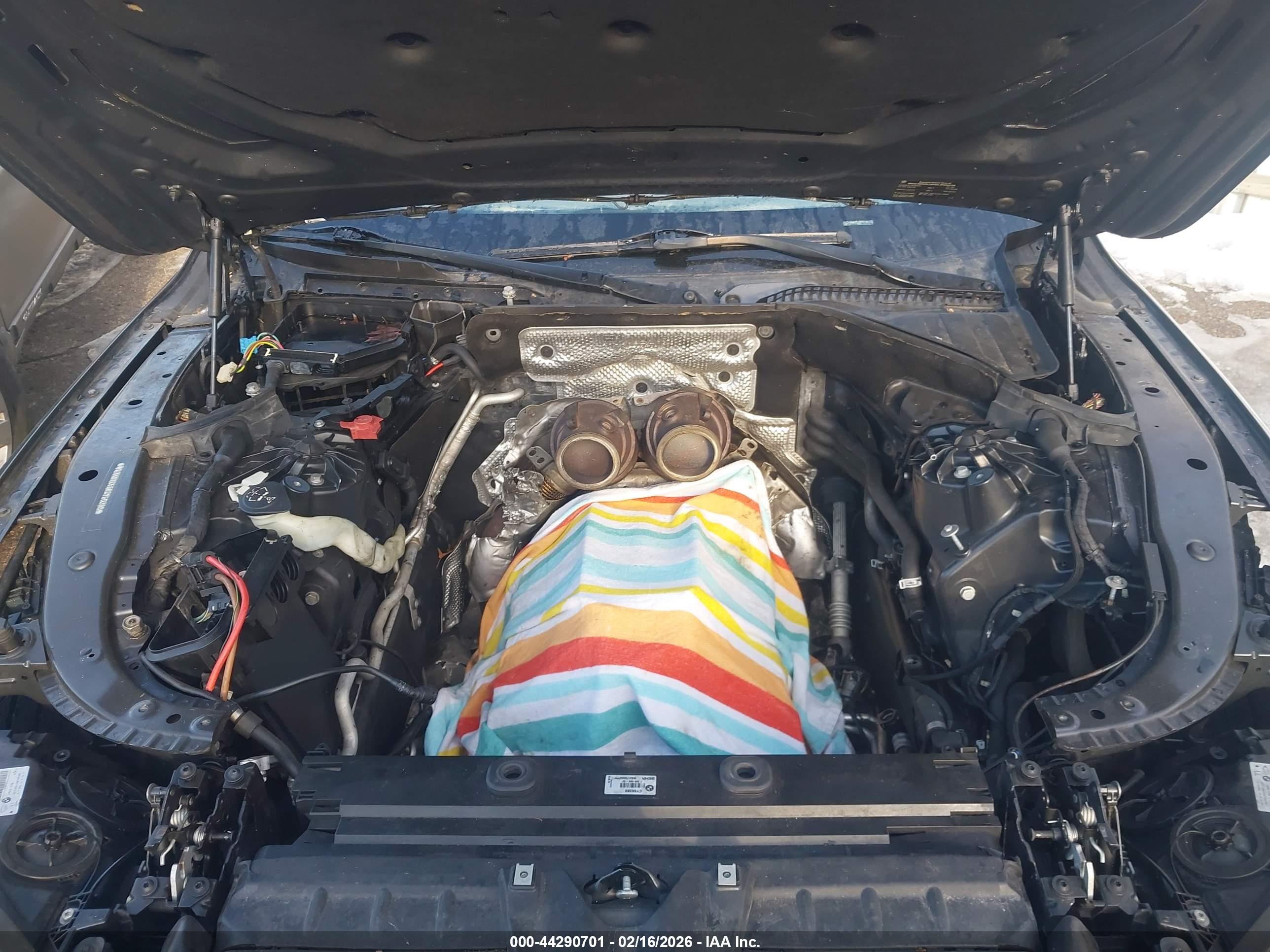 BMW 750LI image 10