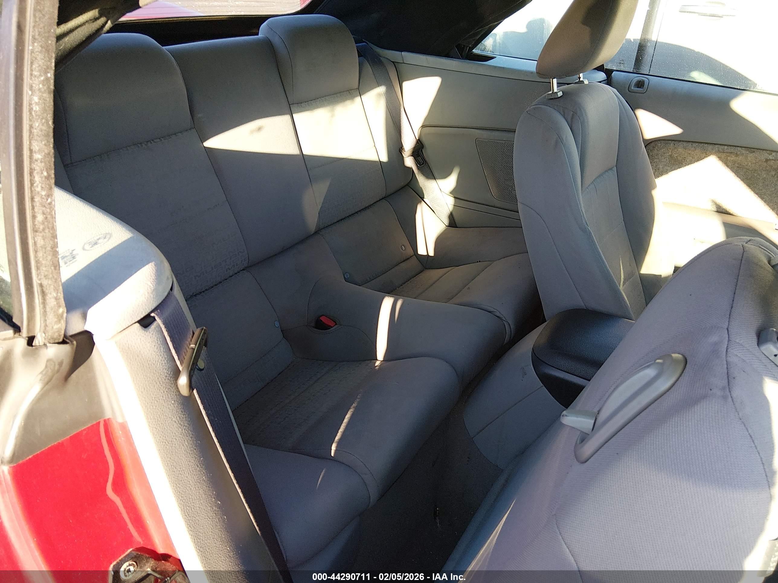FORD MUSTANG image 8