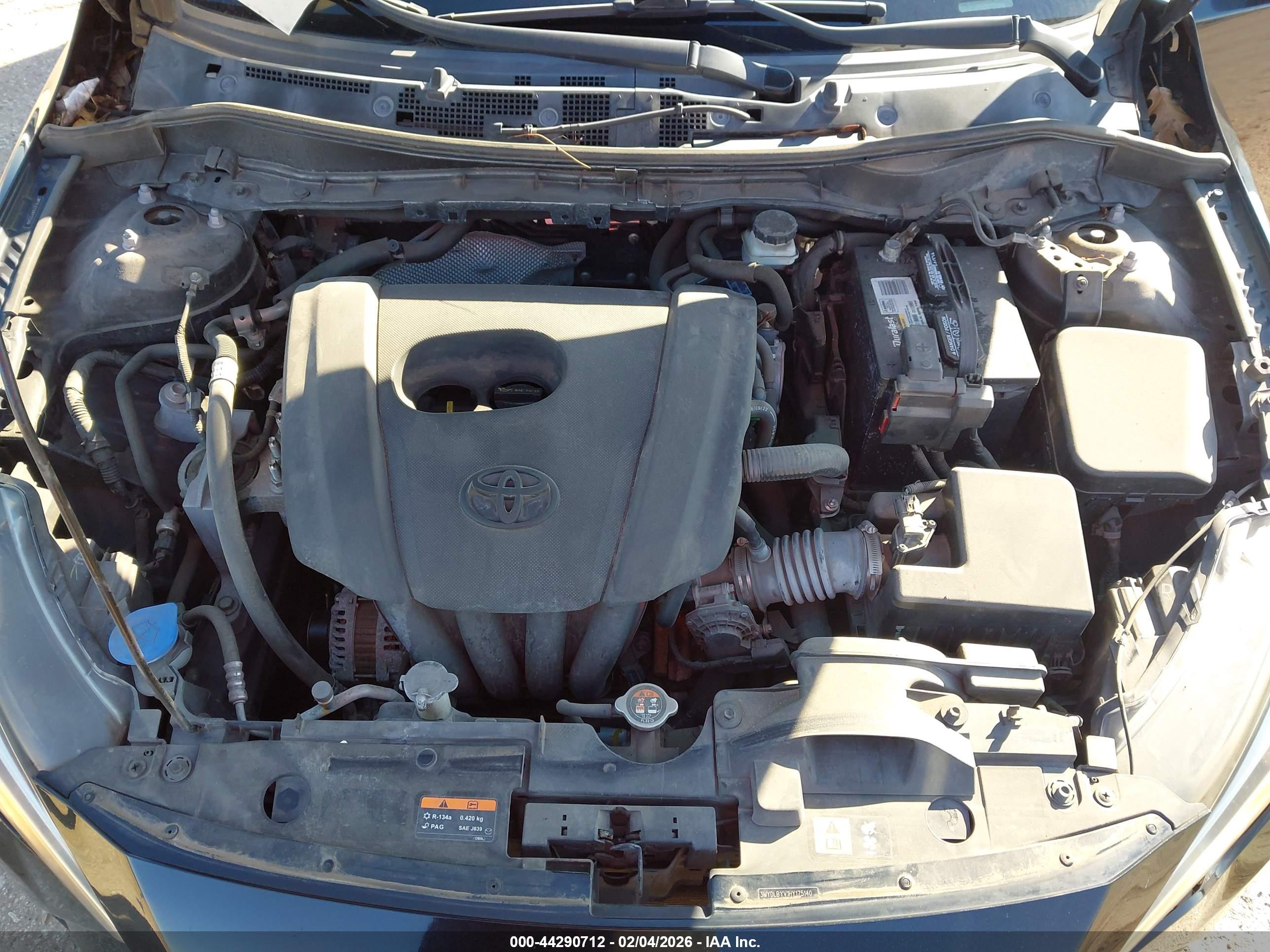 TOYOTA YARIS image 10