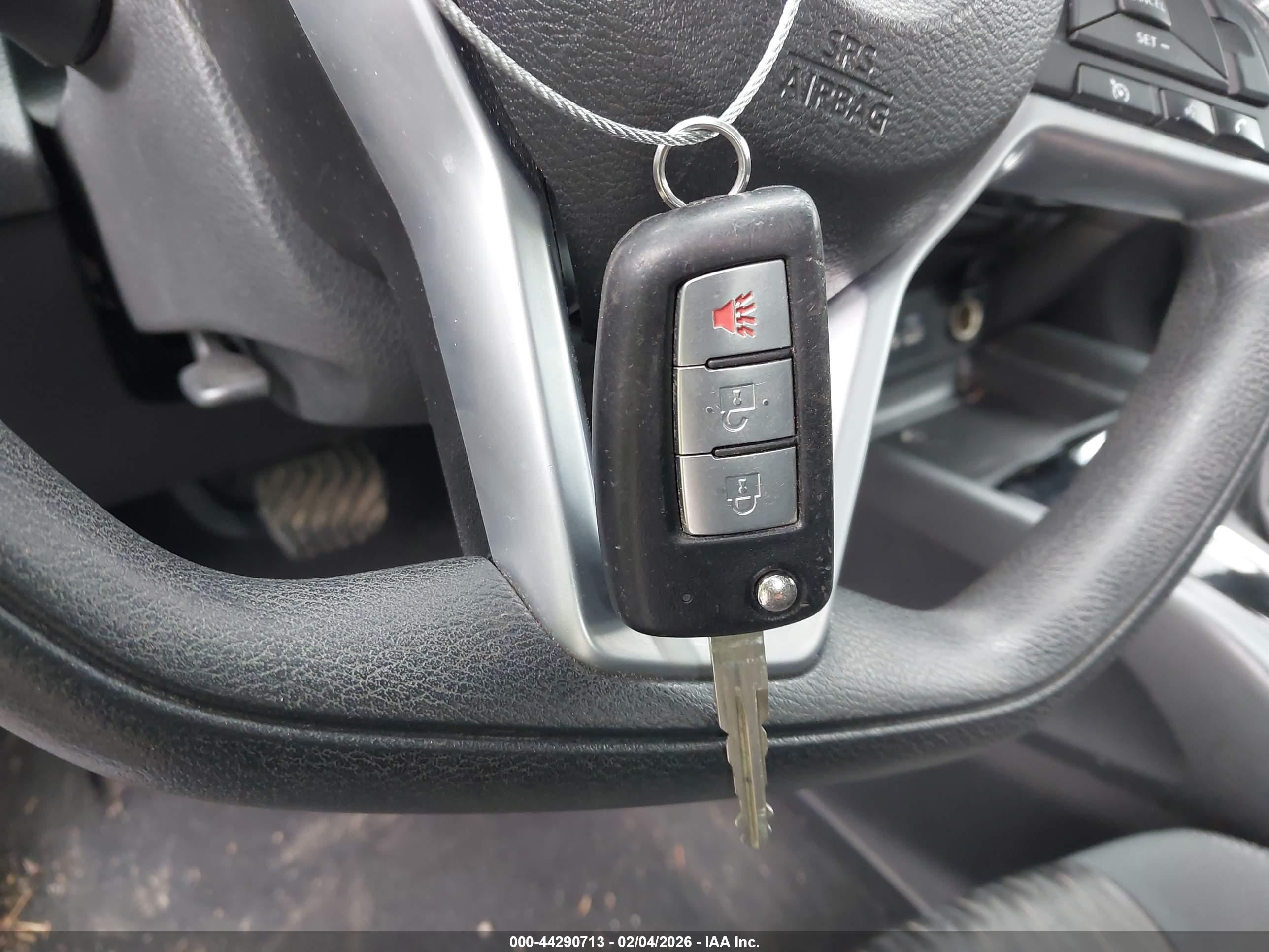 NISSAN ROGUE image 11
