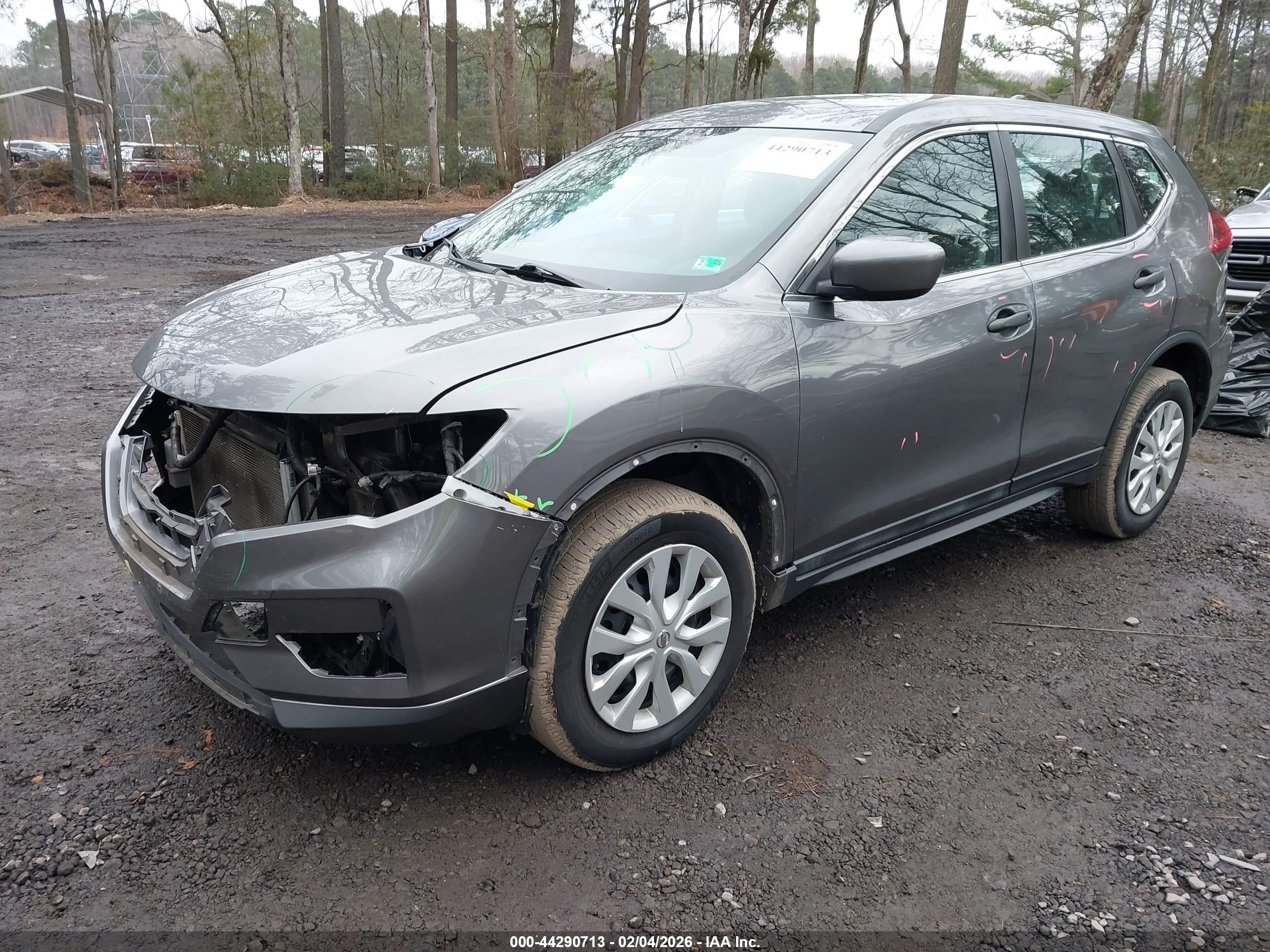 NISSAN ROGUE image 2