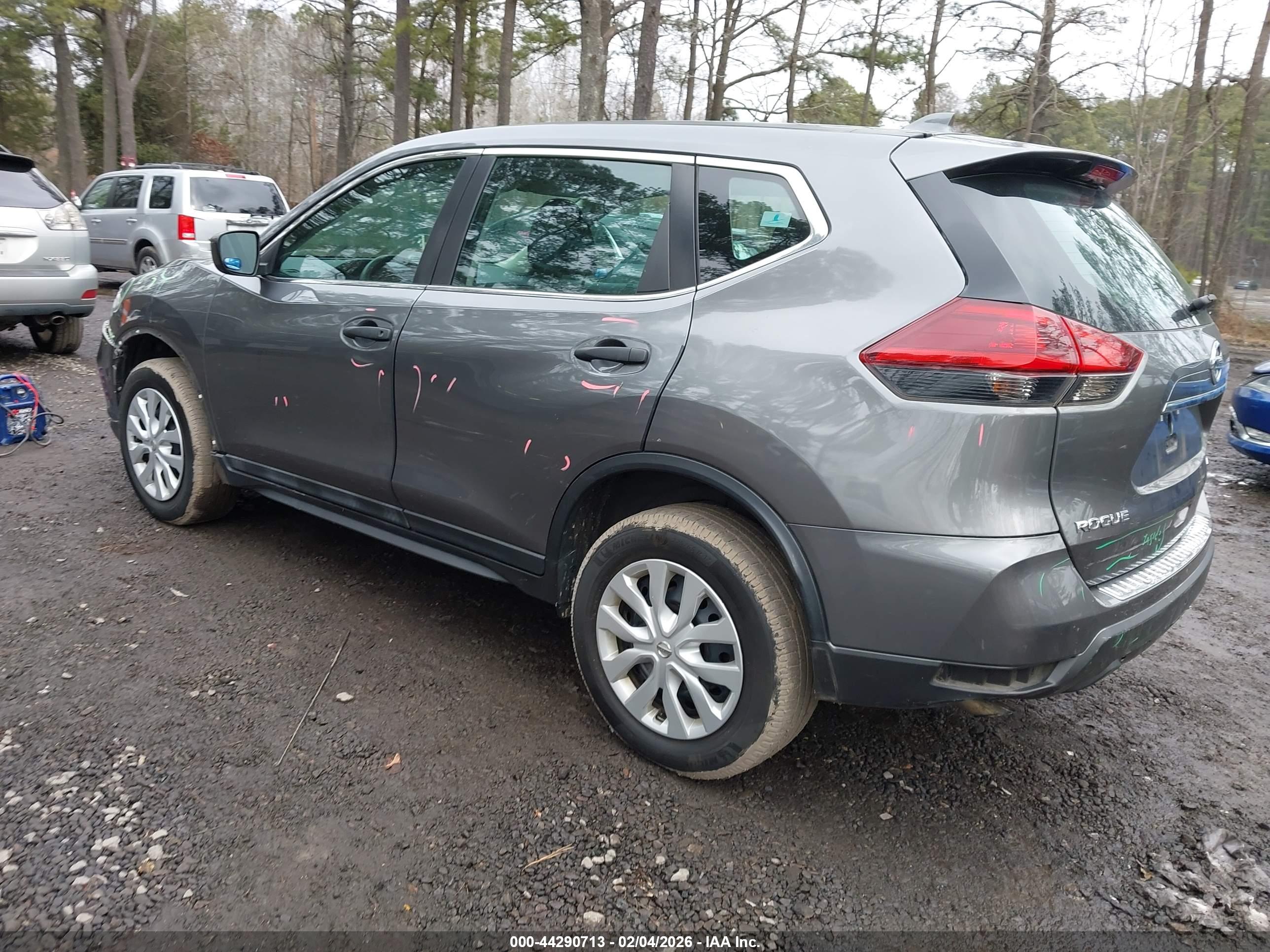 NISSAN ROGUE image 3