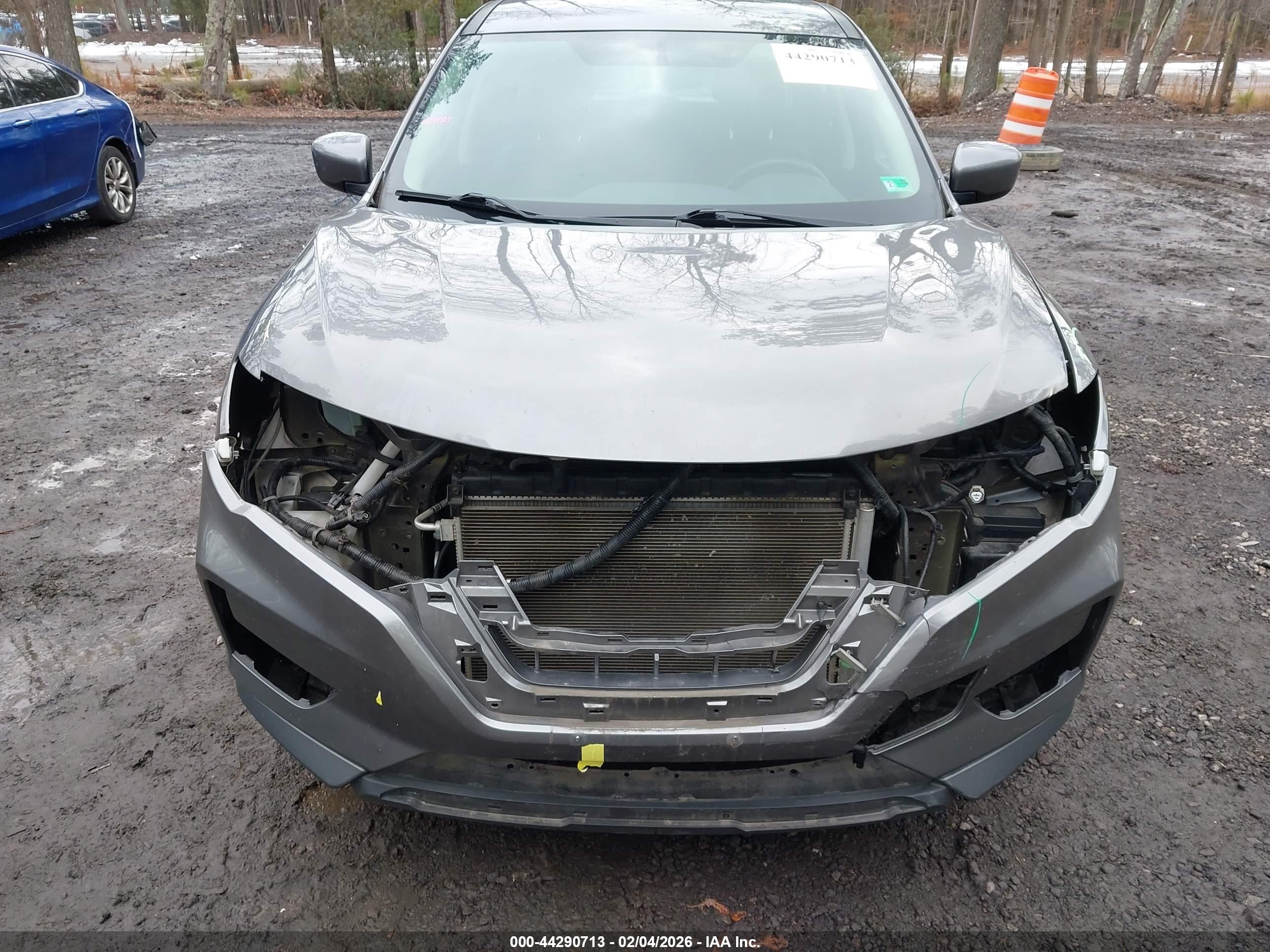 NISSAN ROGUE image 6