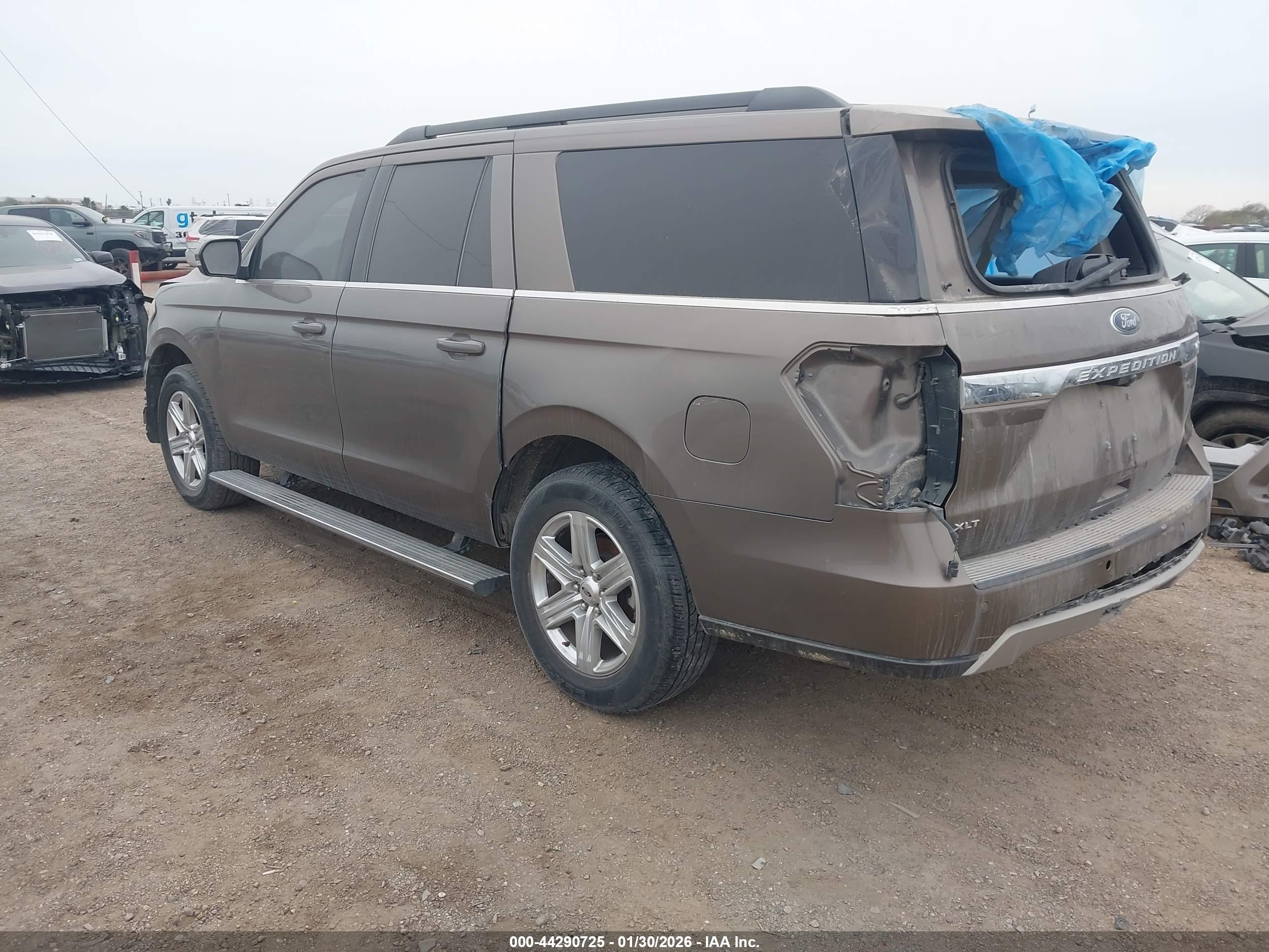 FORD EXPEDITION image 3
