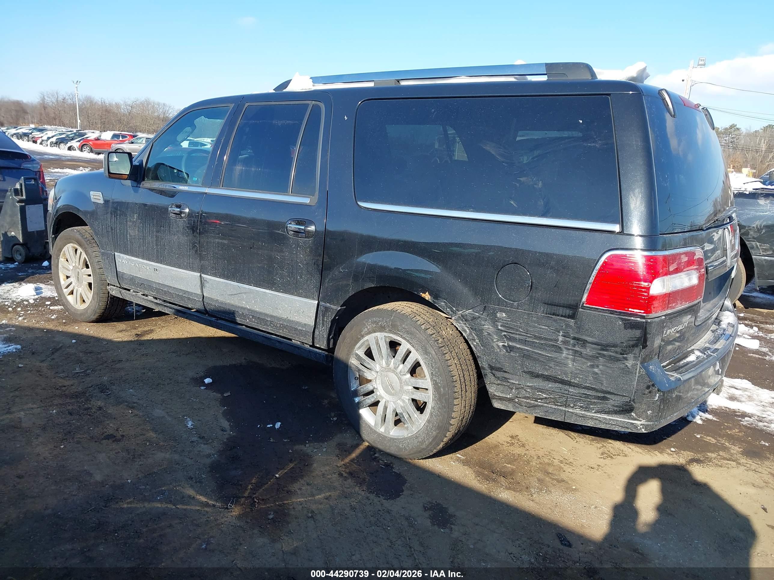 LINCOLN NAVIGATOR image 3