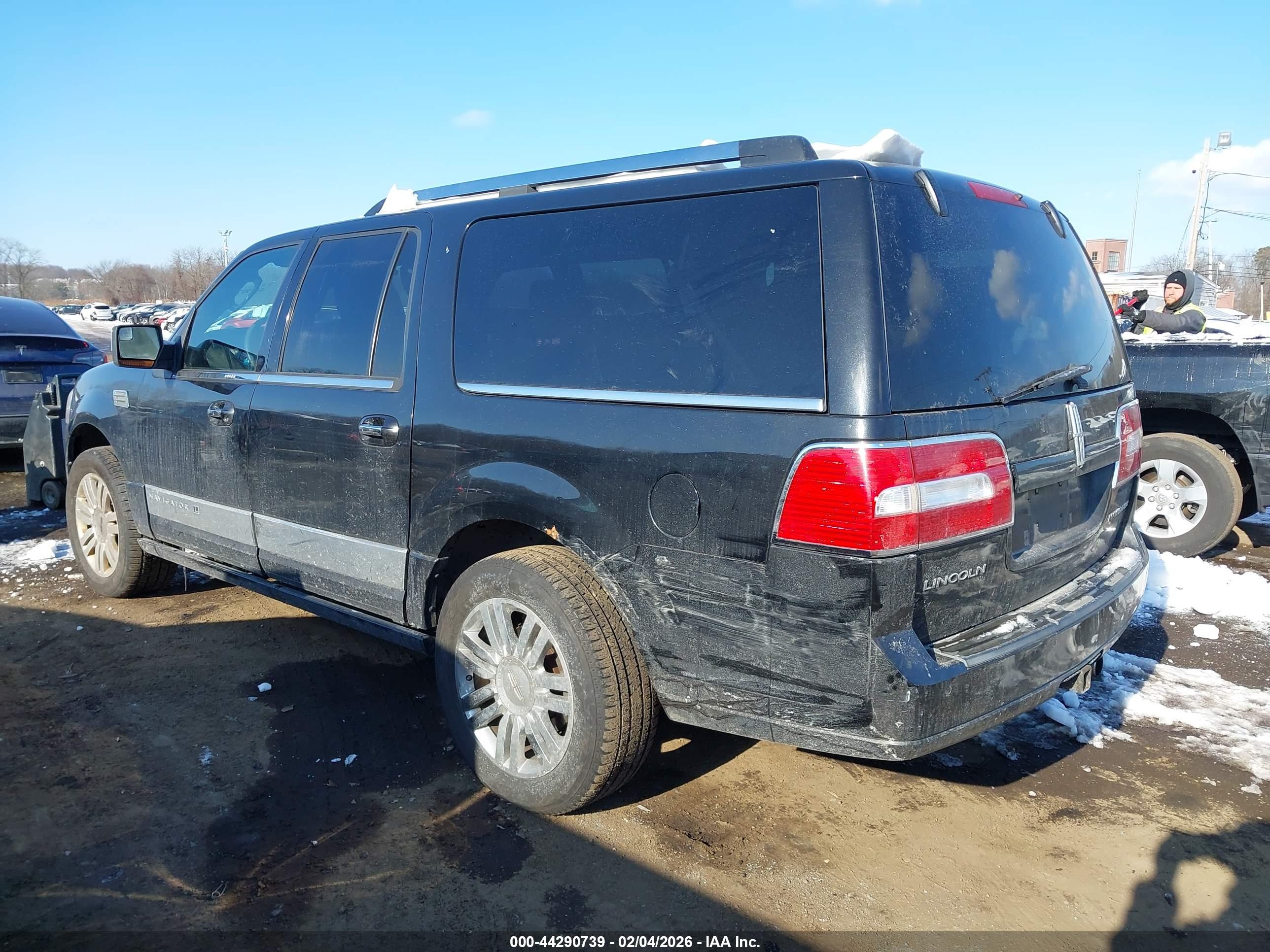 LINCOLN NAVIGATOR image 6