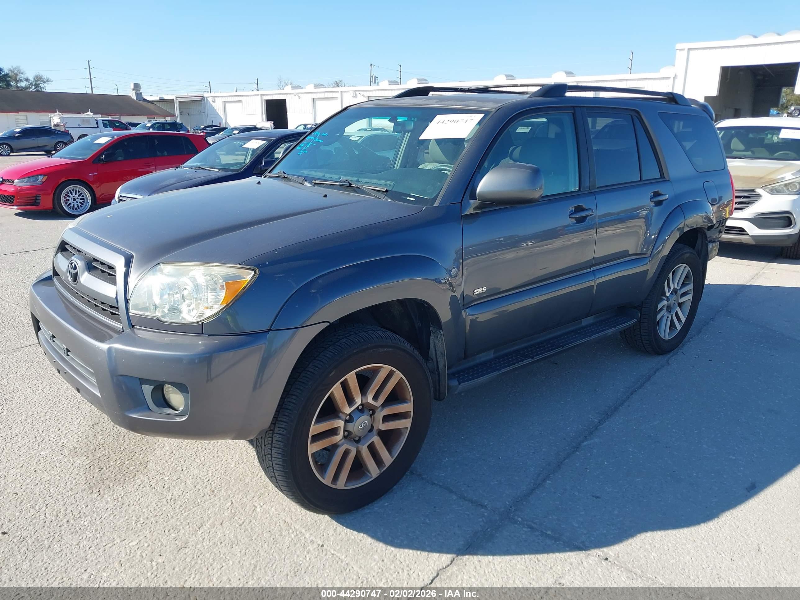 TOYOTA 4RUNNER image 2