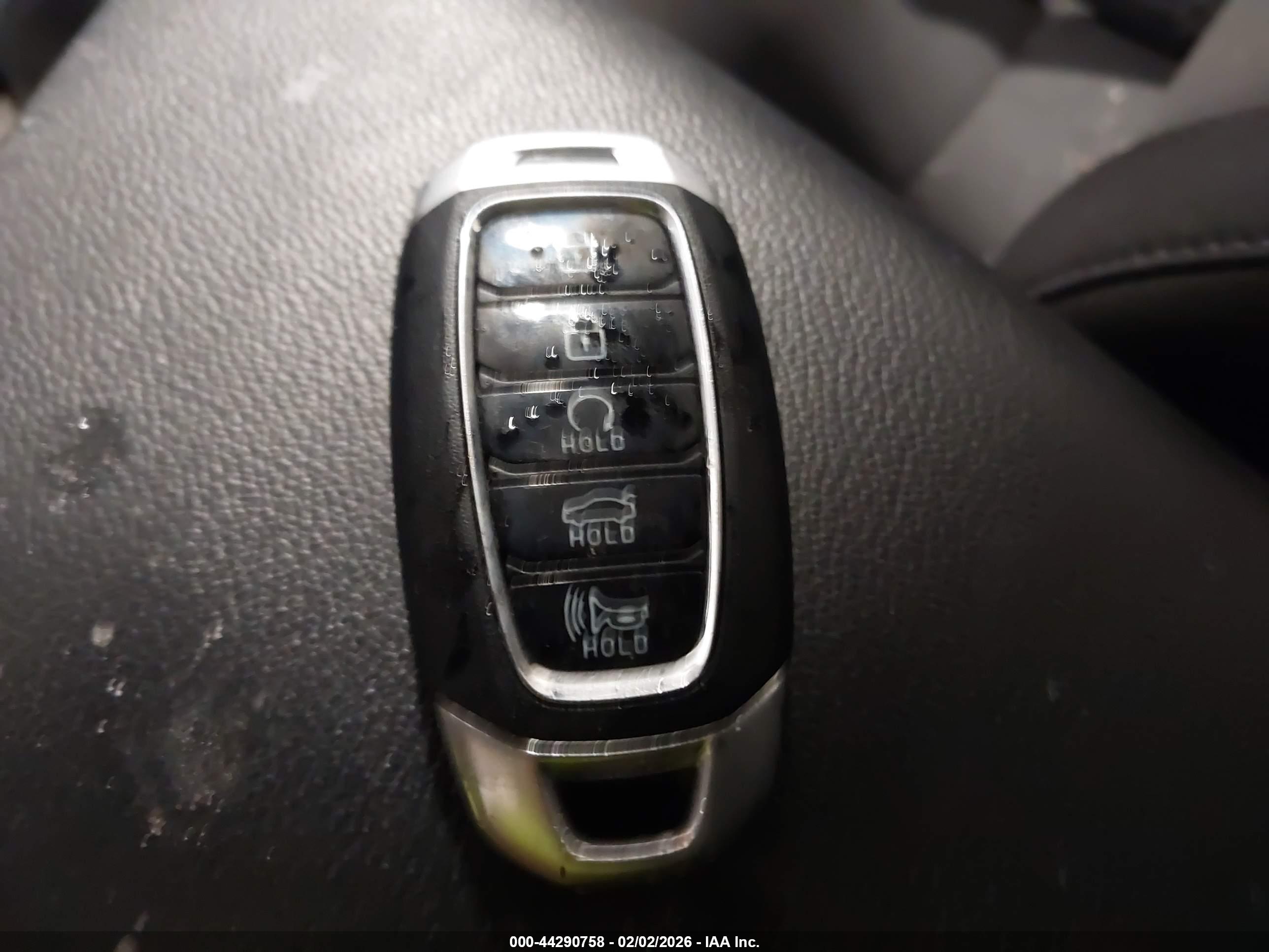 HYUNDAI ELANTRA image 11