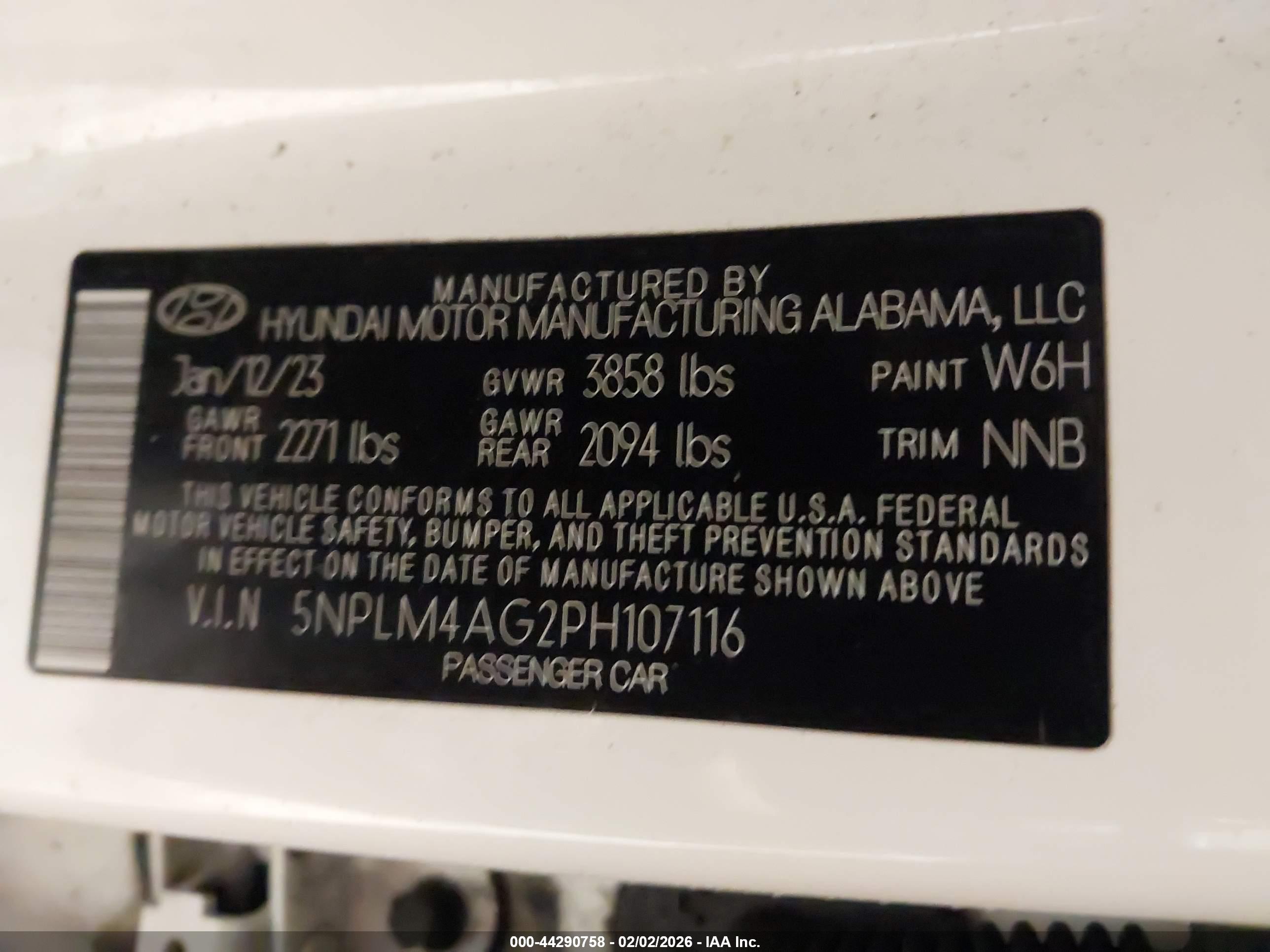 HYUNDAI ELANTRA image 9