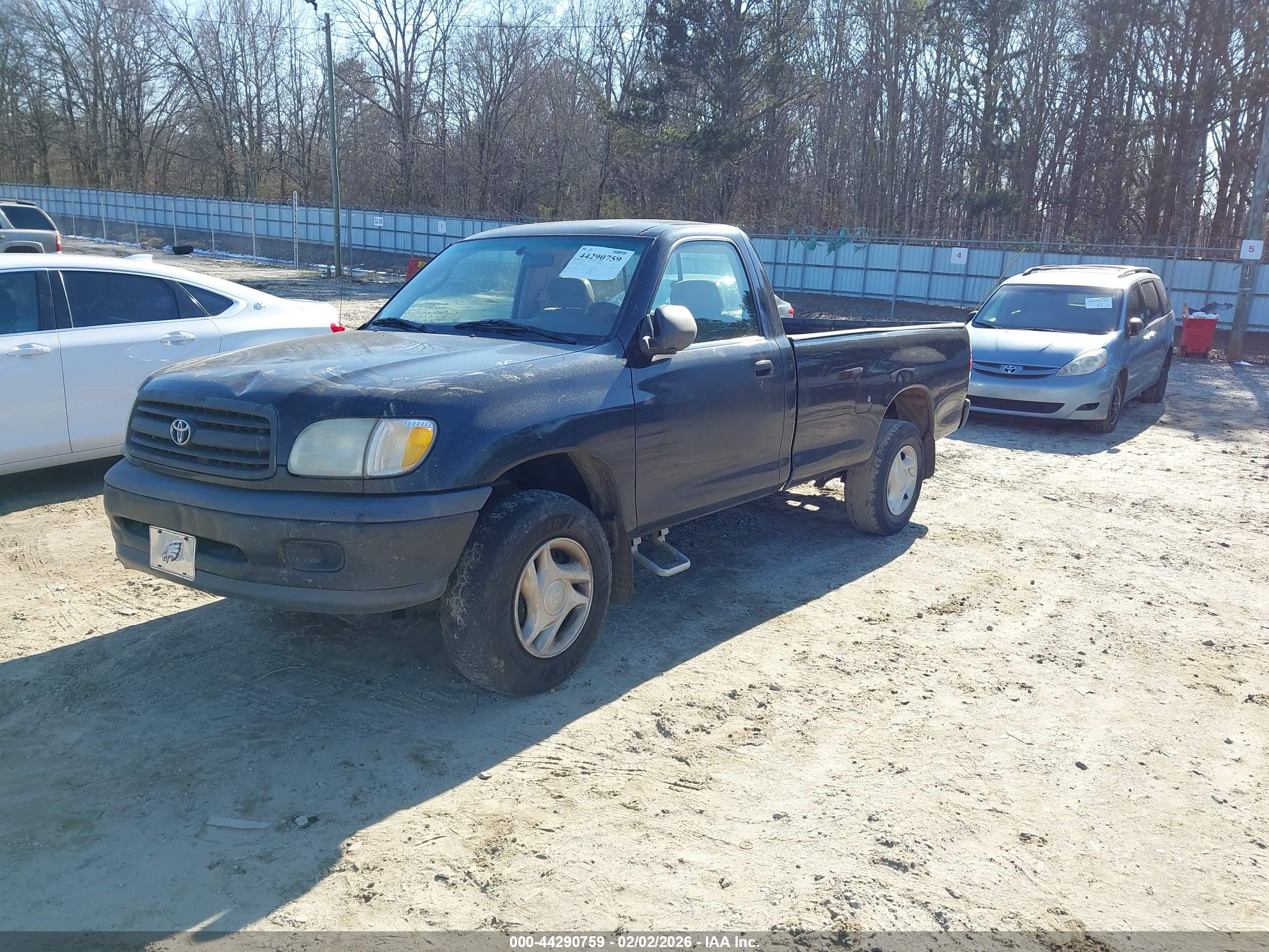TOYOTA TUNDRA image 2