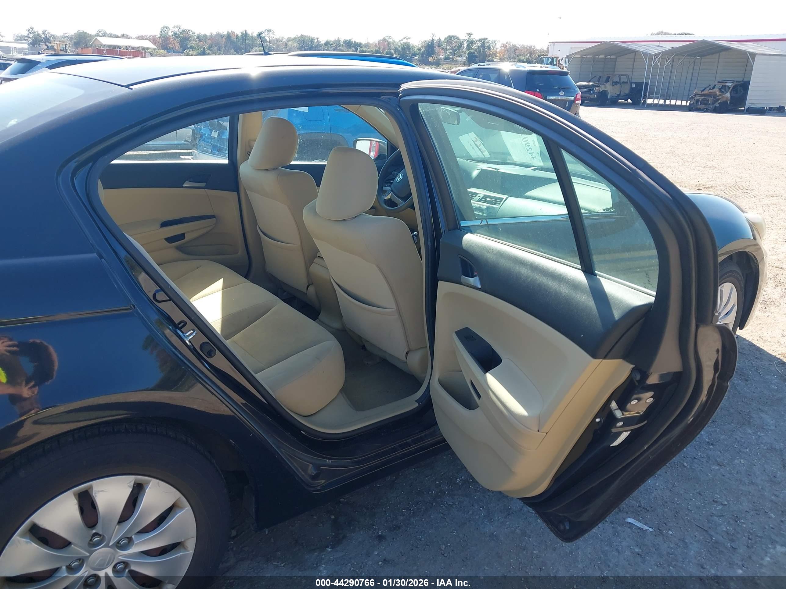 HONDA ACCORD image 8
