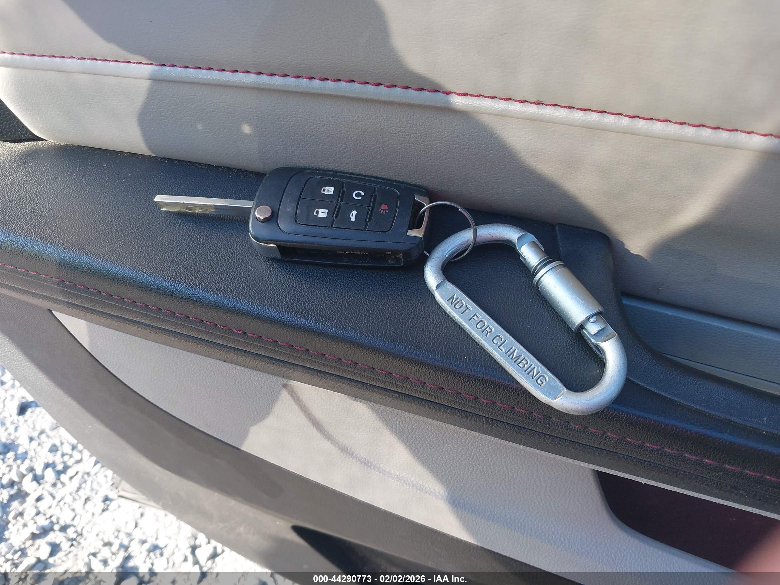 GMC TERRAIN image 11