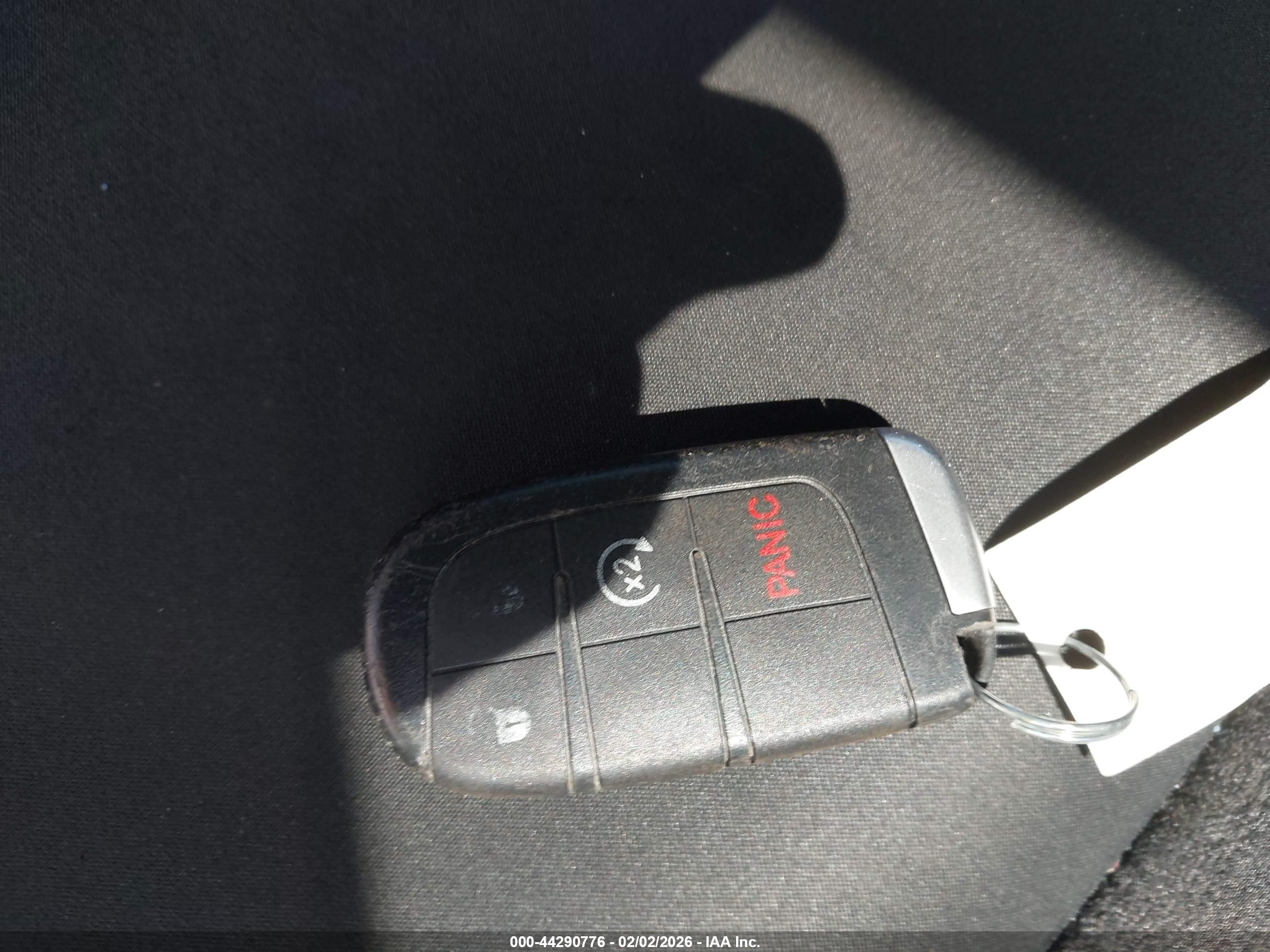 CHRYSLER 300 image 11