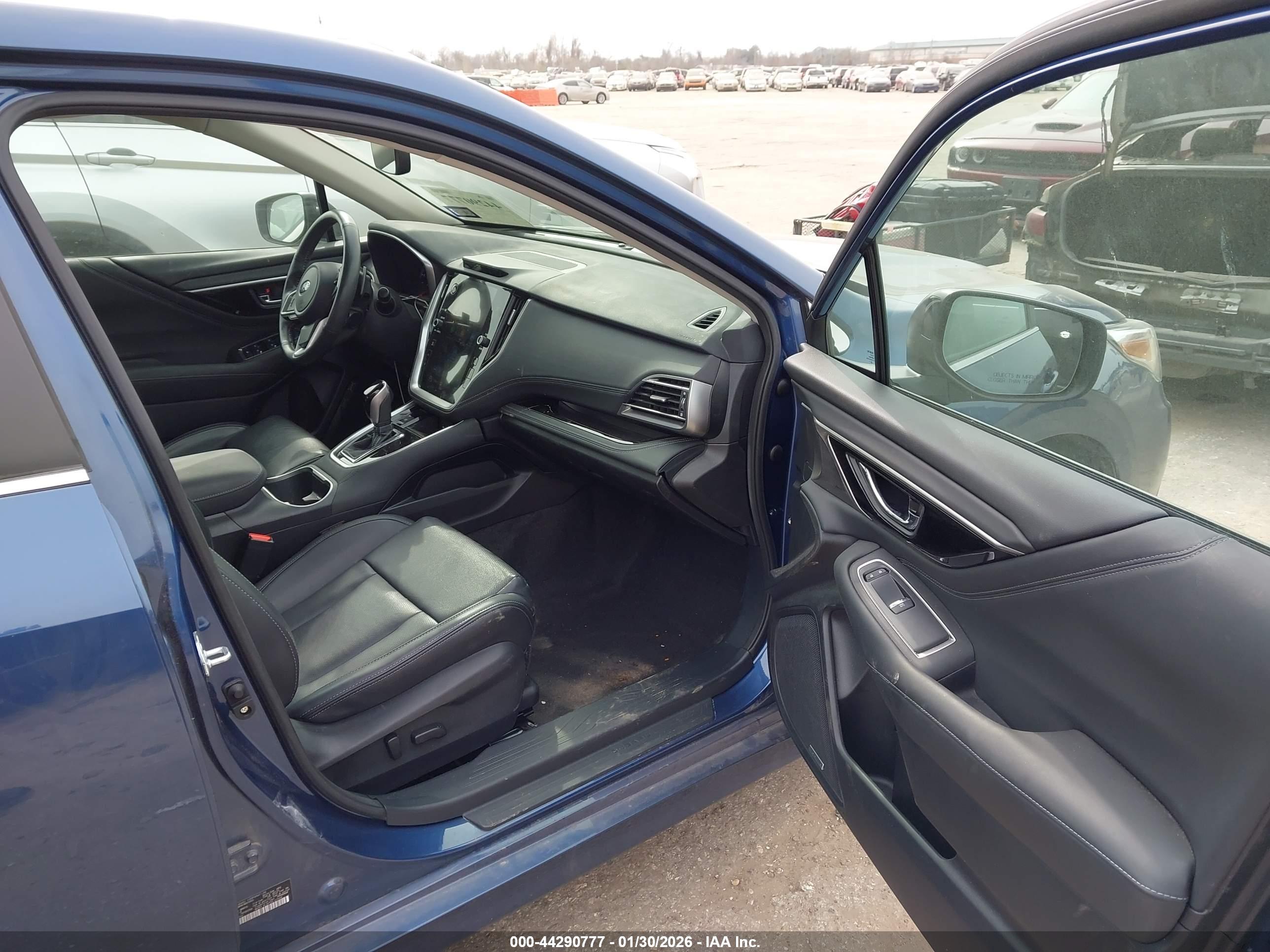 SUBARU LEGACY image 5