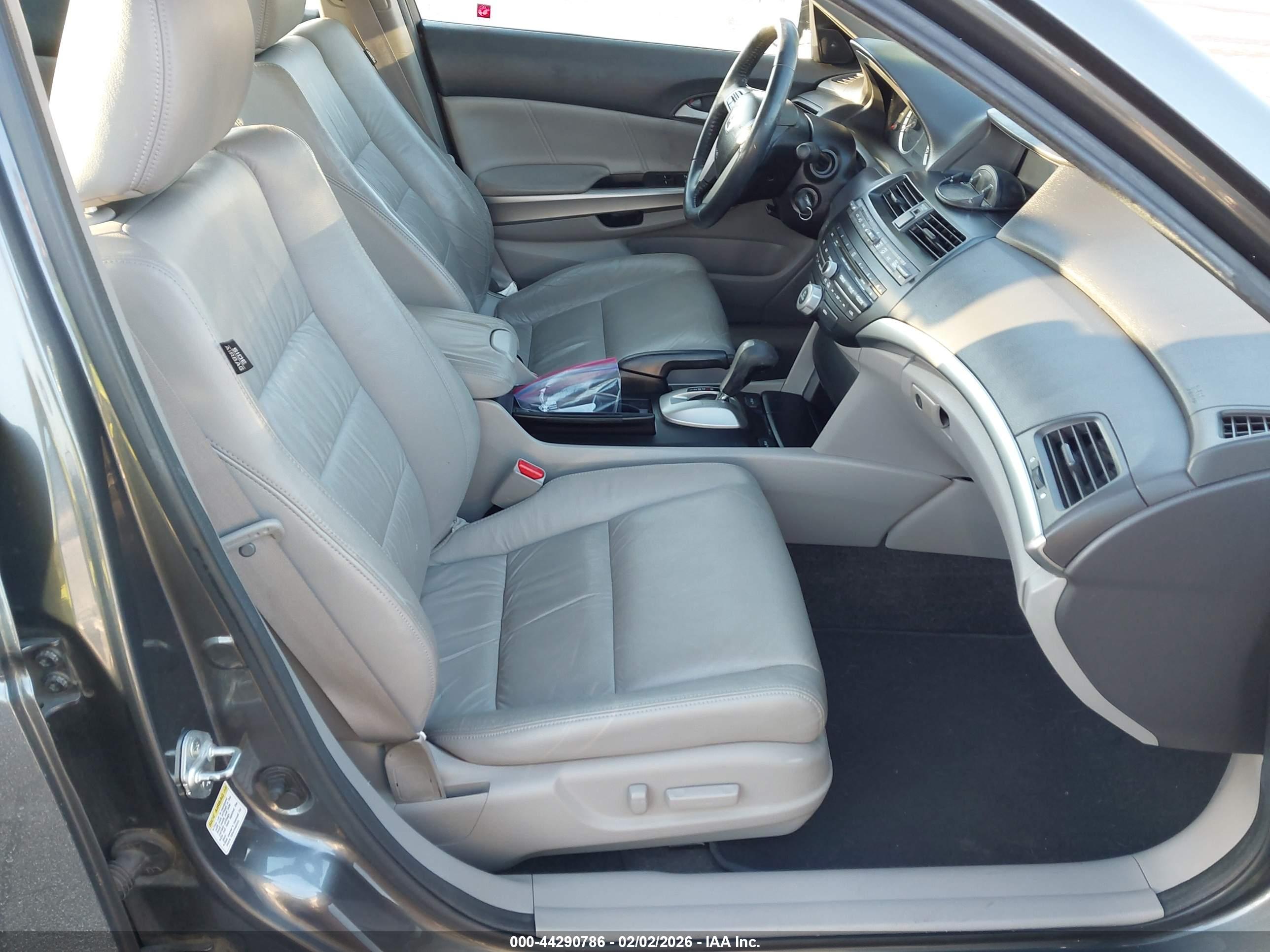 HONDA ACCORD image 5
