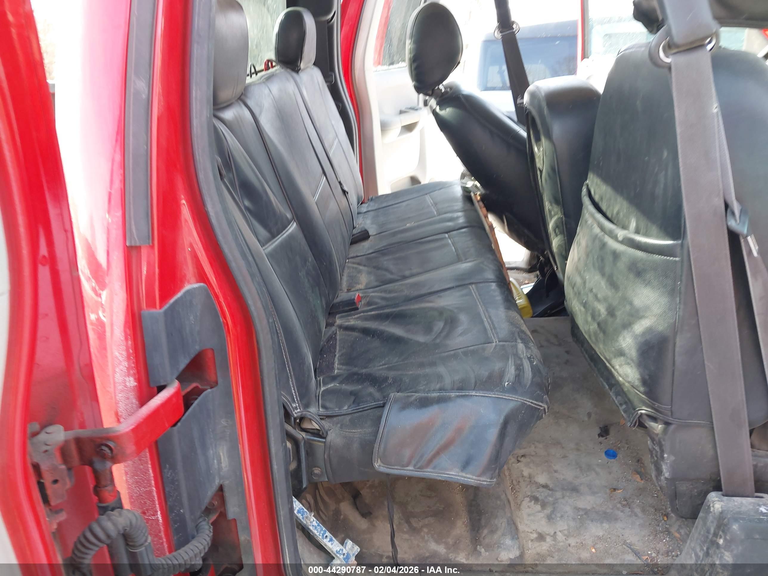 GMC SIERRA image 8