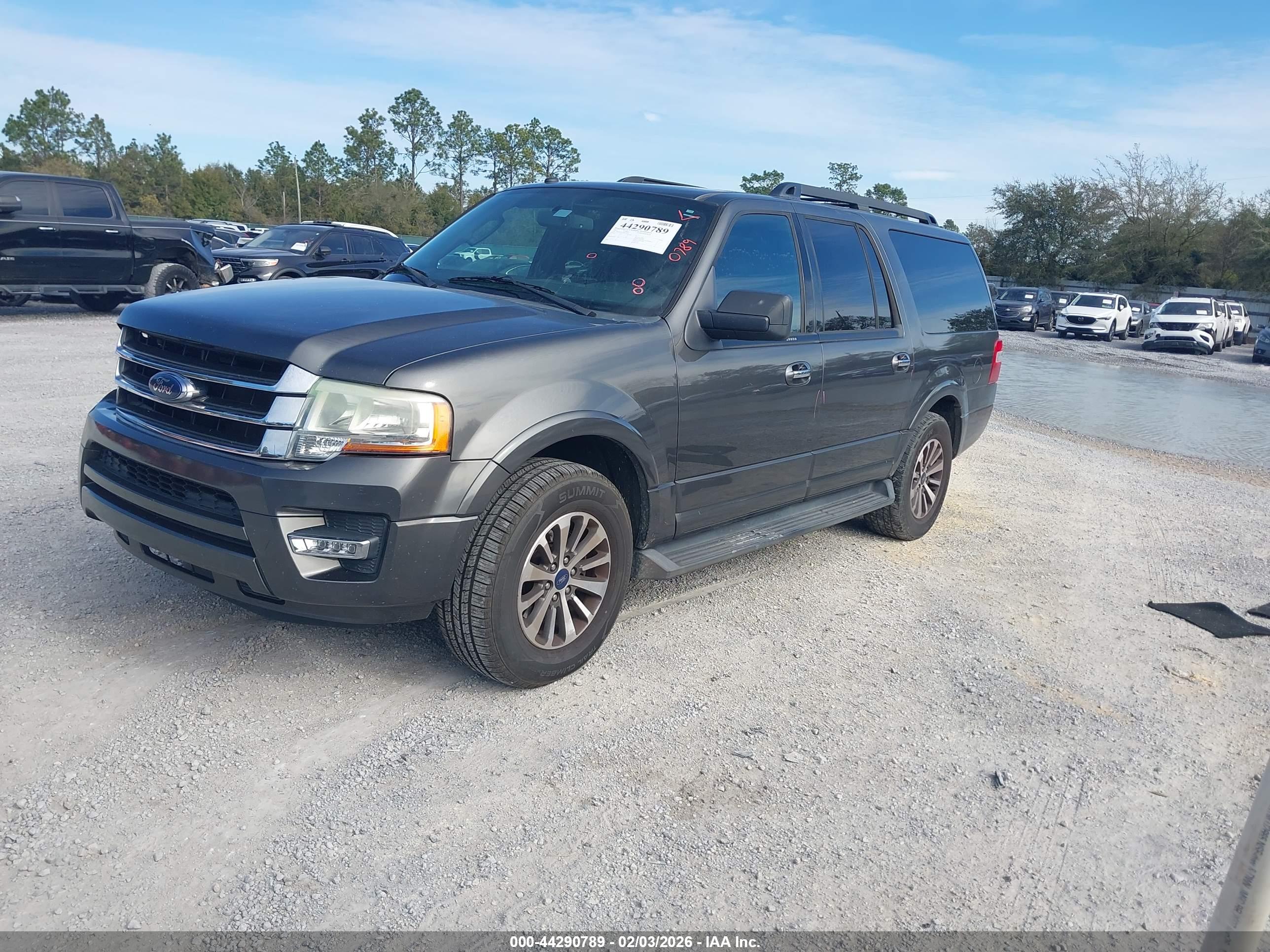 FORD EXPEDITION image 2
