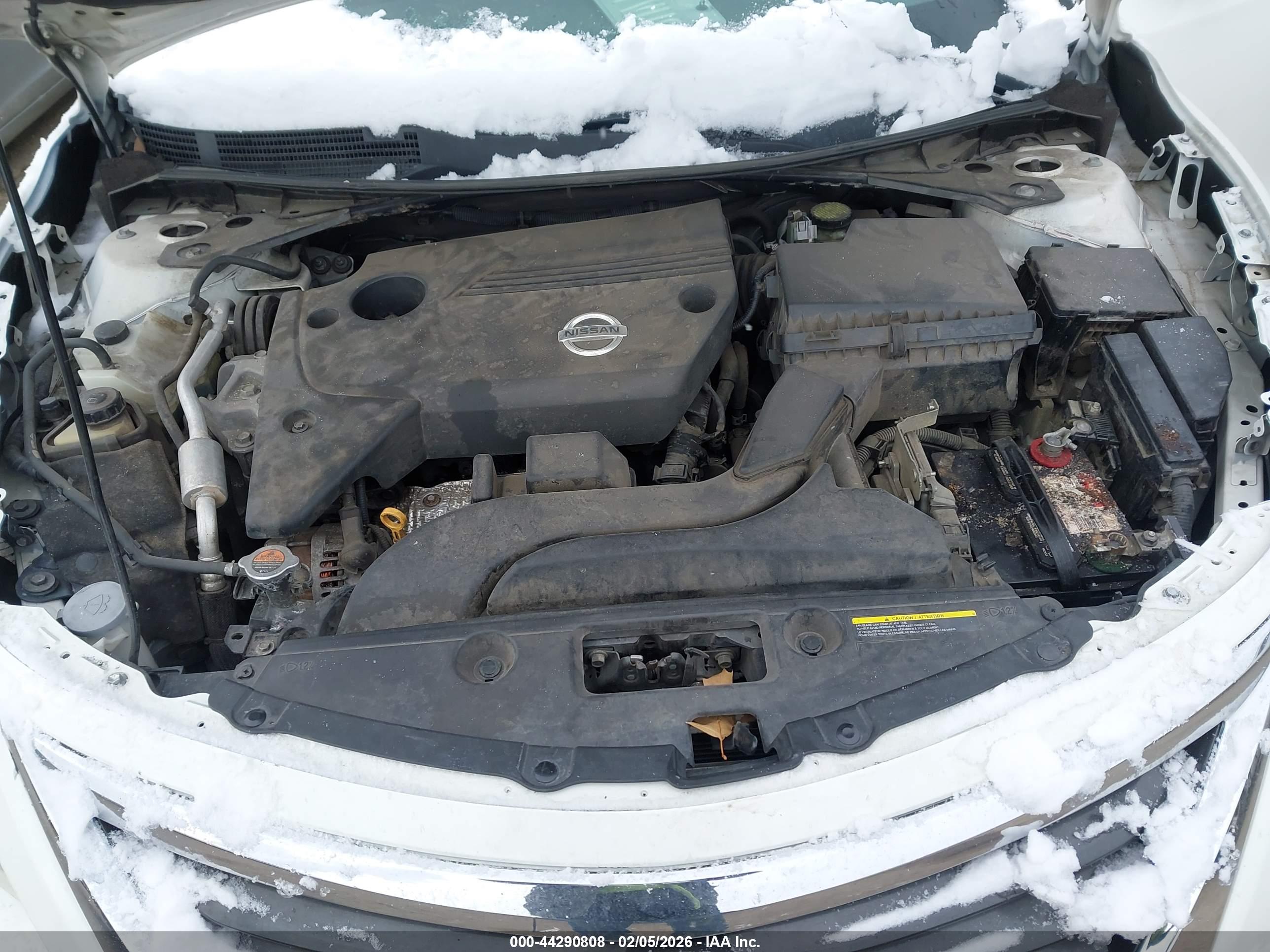 NISSAN ALTIMA image 10
