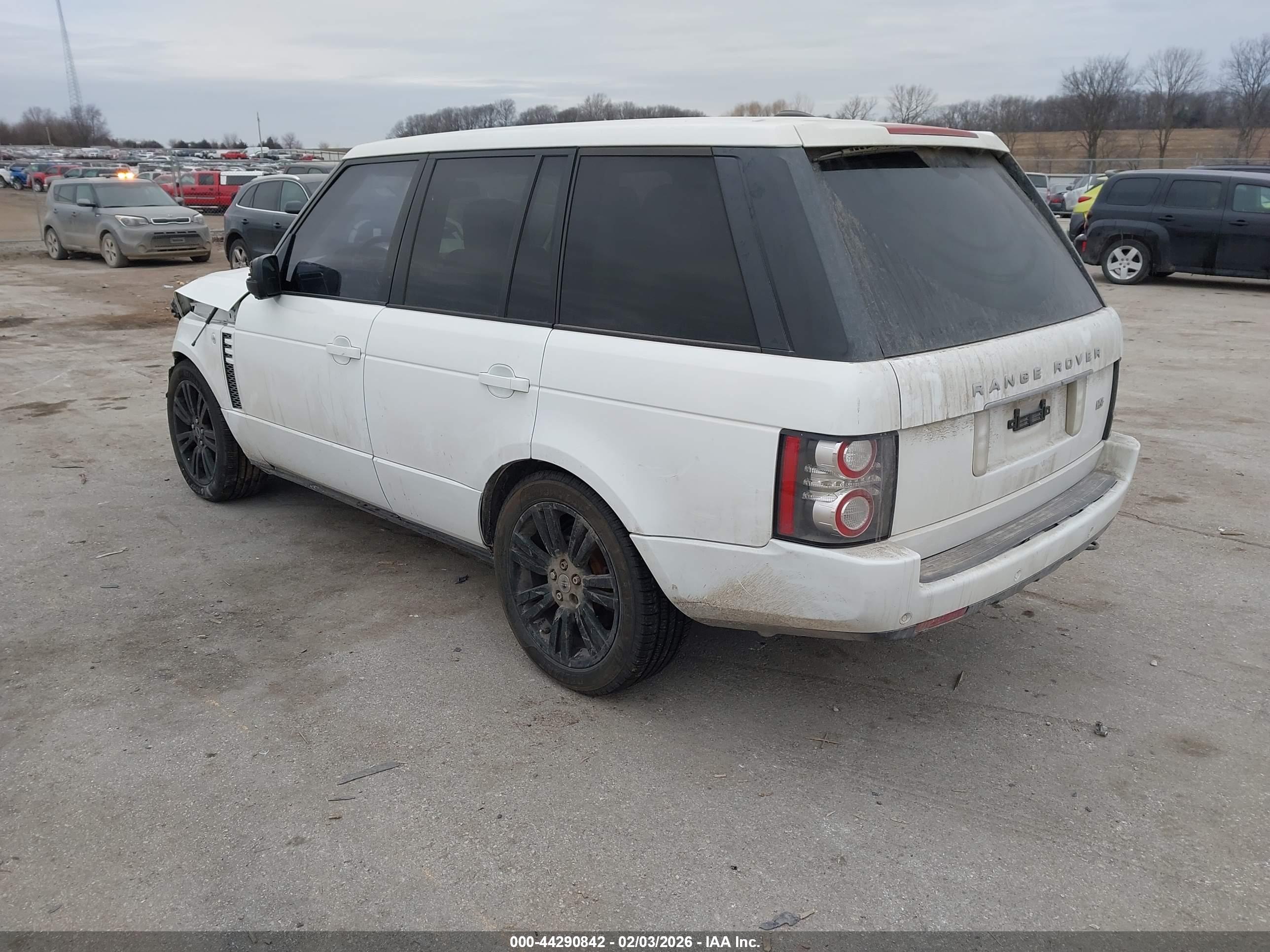 LAND ROVER image 3