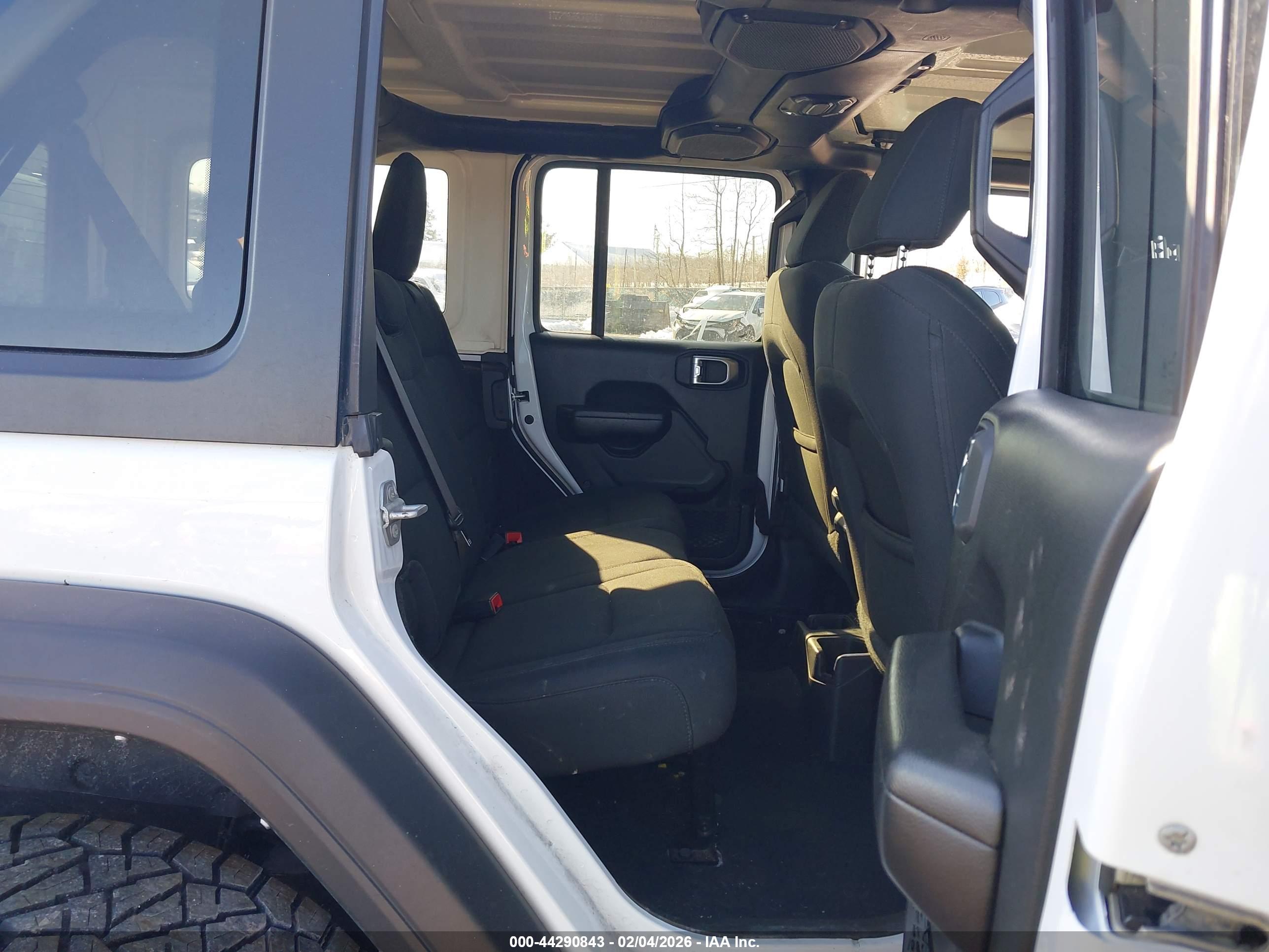 JEEP WRANGLER image 8