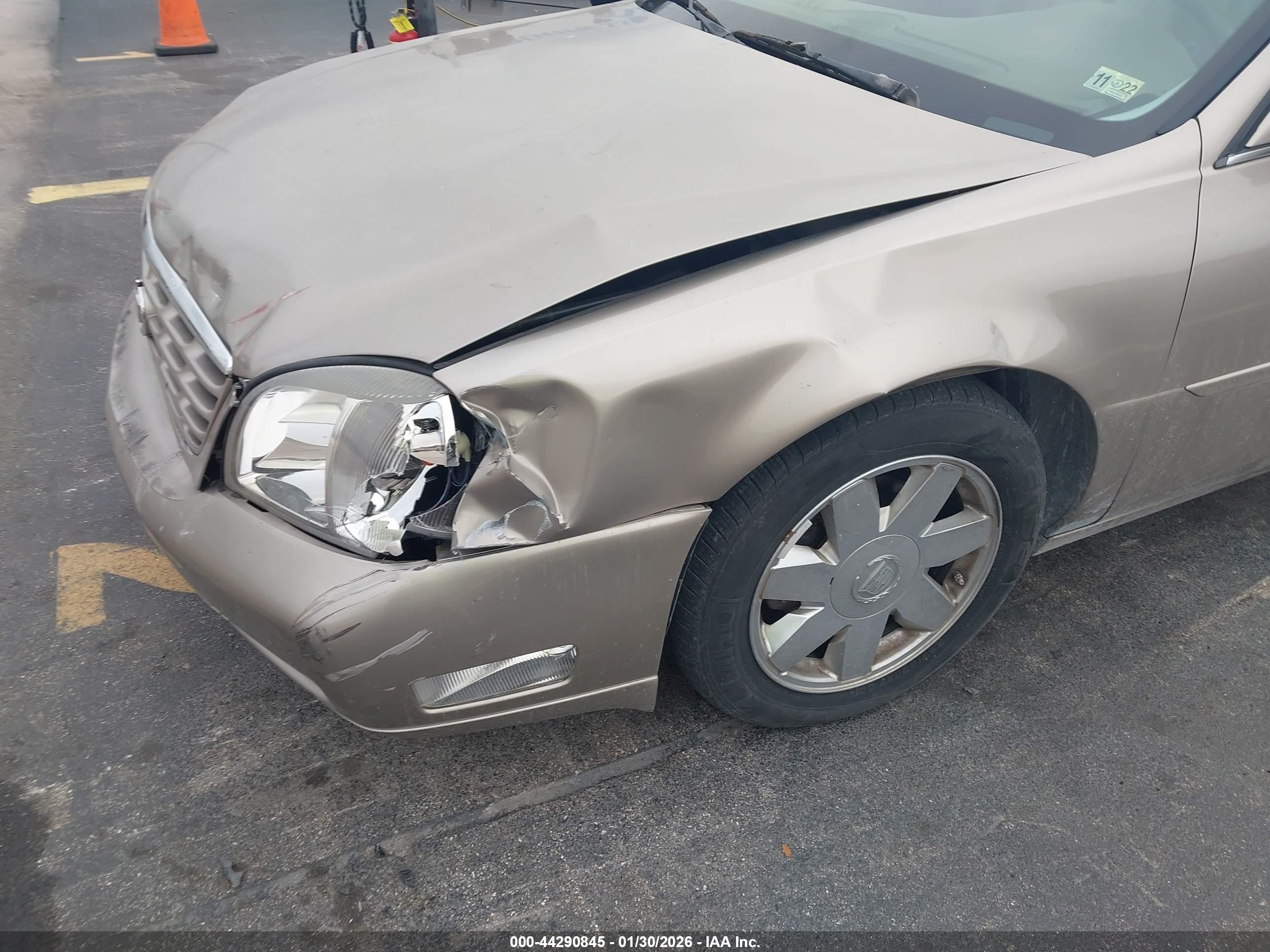 CADILLAC DEVILLE image 6