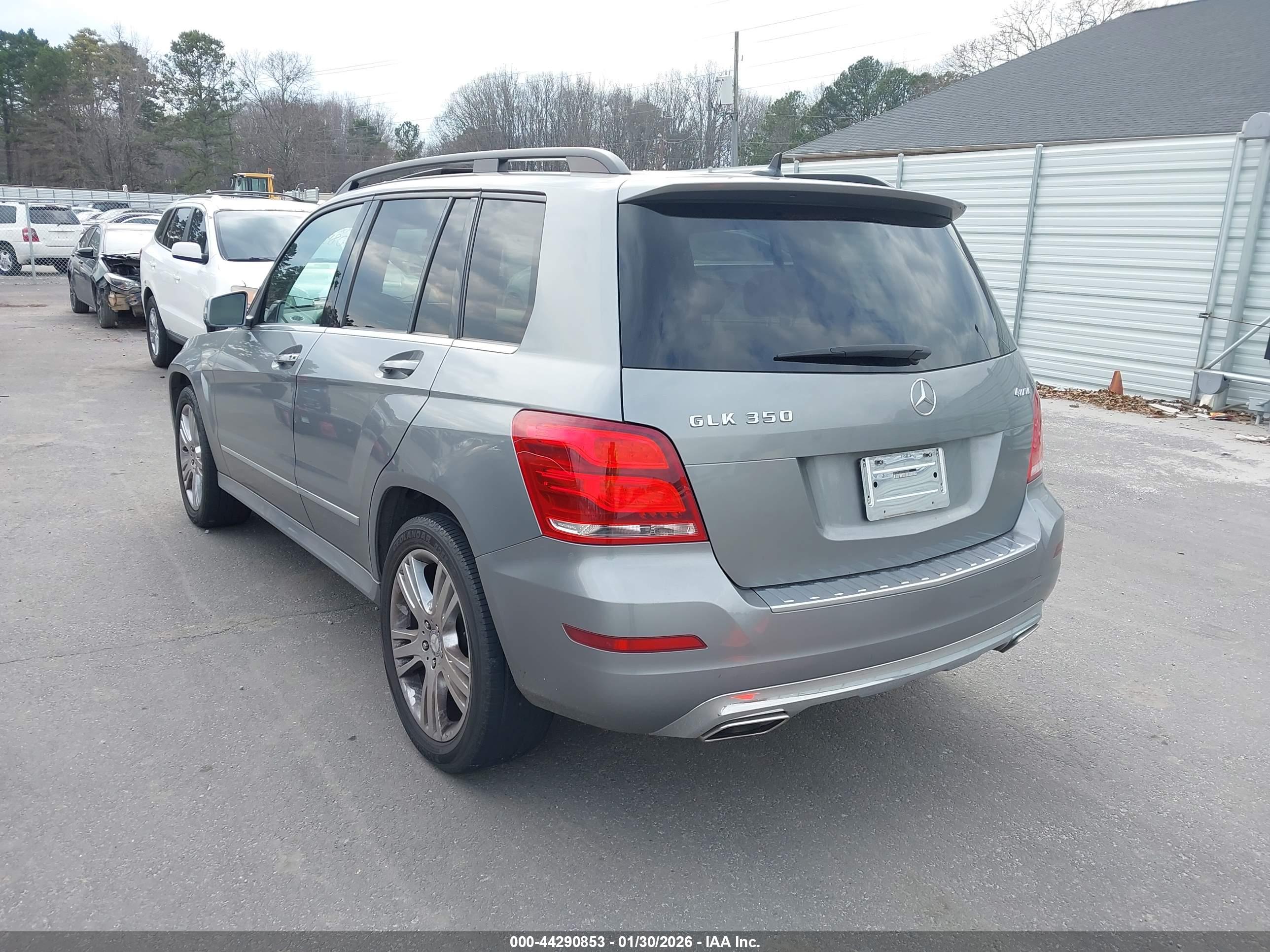 MERCEDES-BENZ GLK image 3