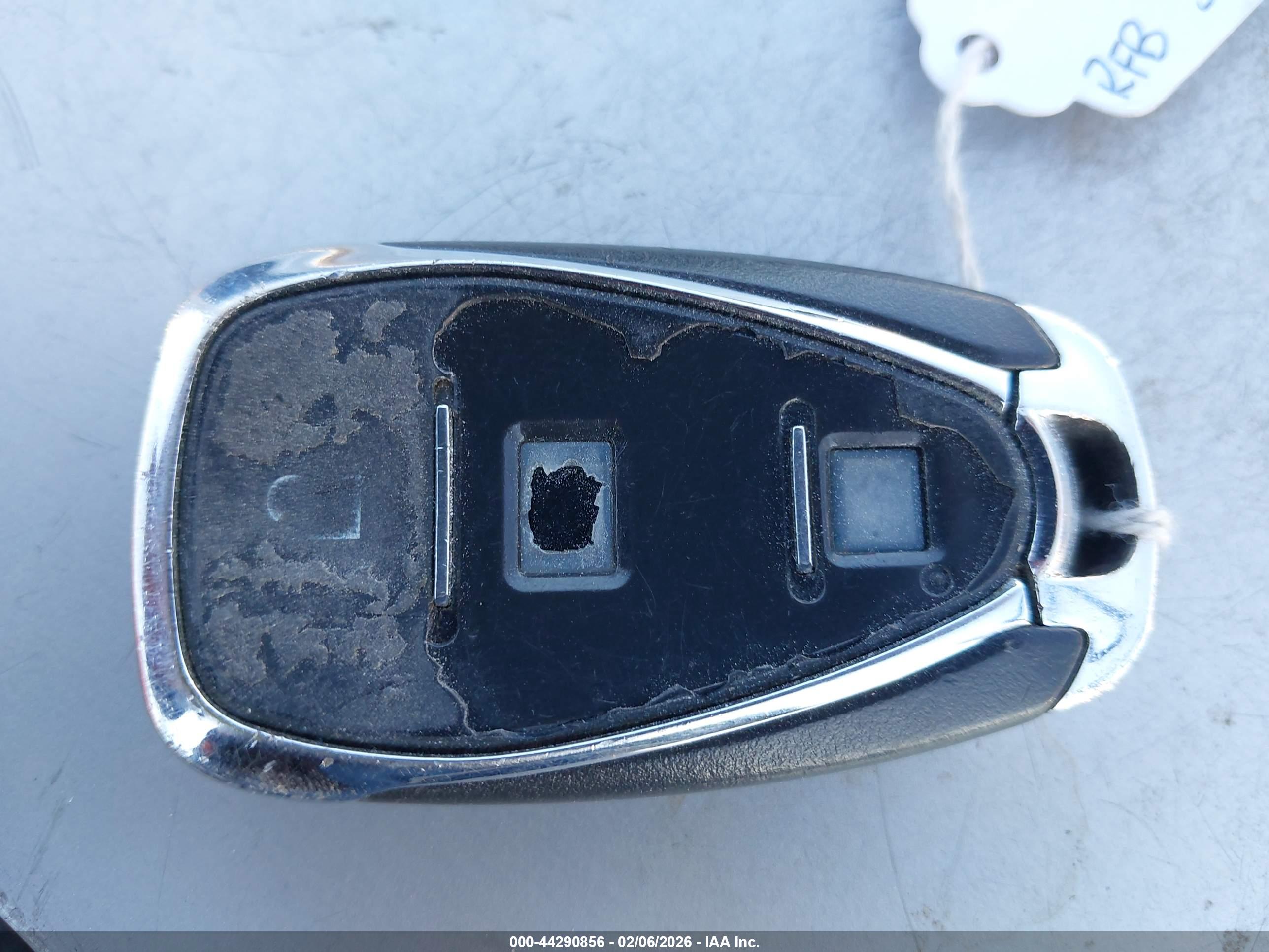 CHEVROLET EQUINOX image 11