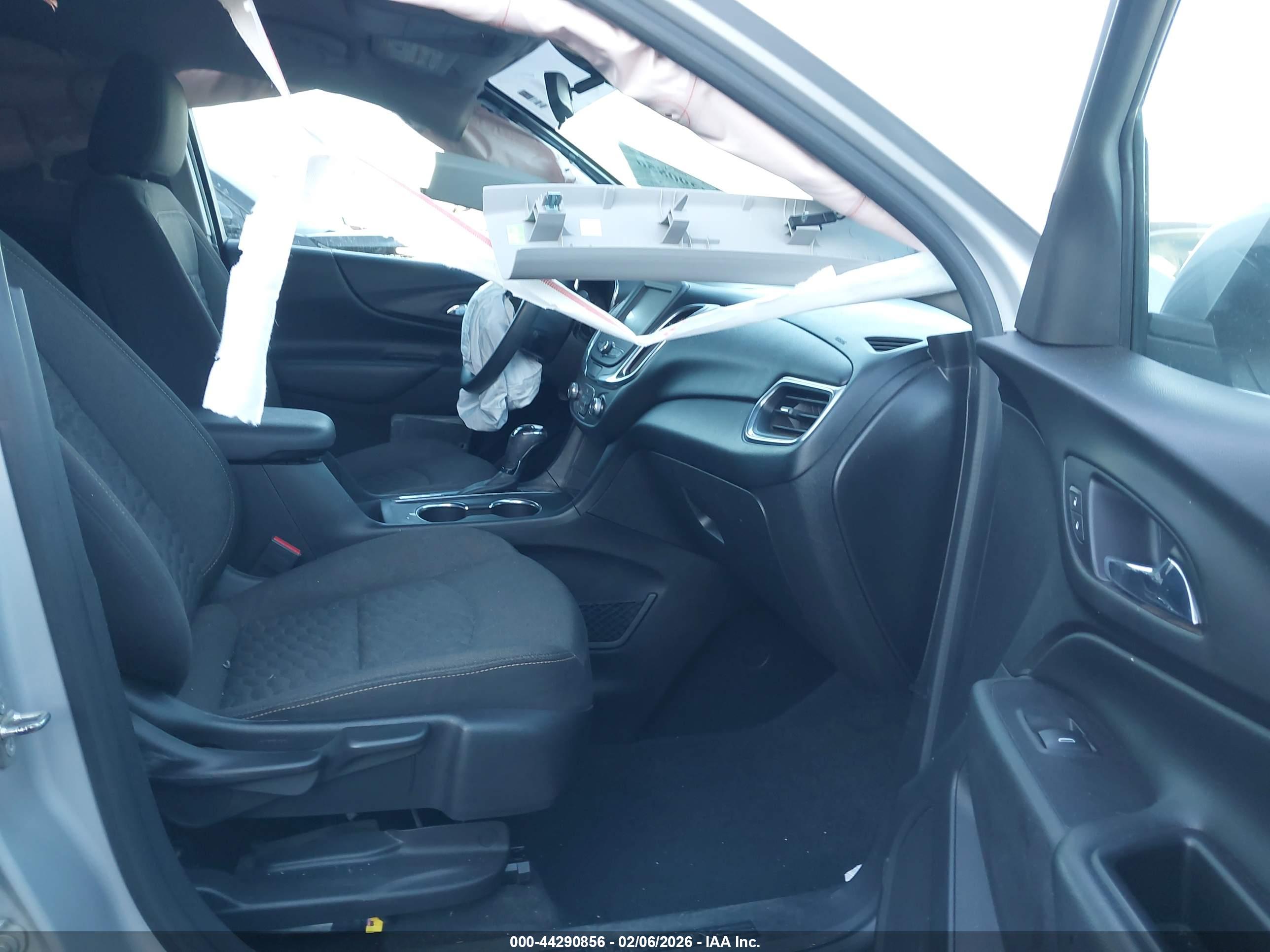 CHEVROLET EQUINOX image 5