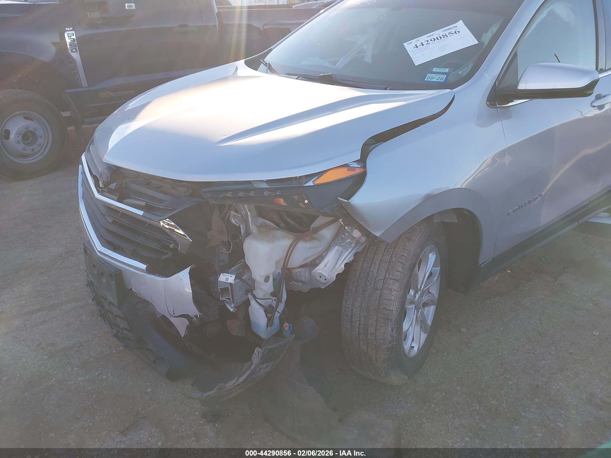 CHEVROLET EQUINOX image 6