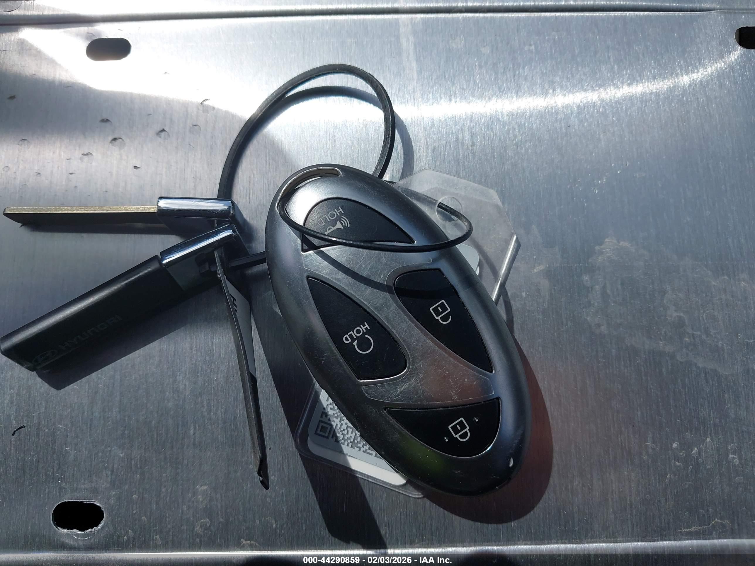 HYUNDAI SANTA image 11