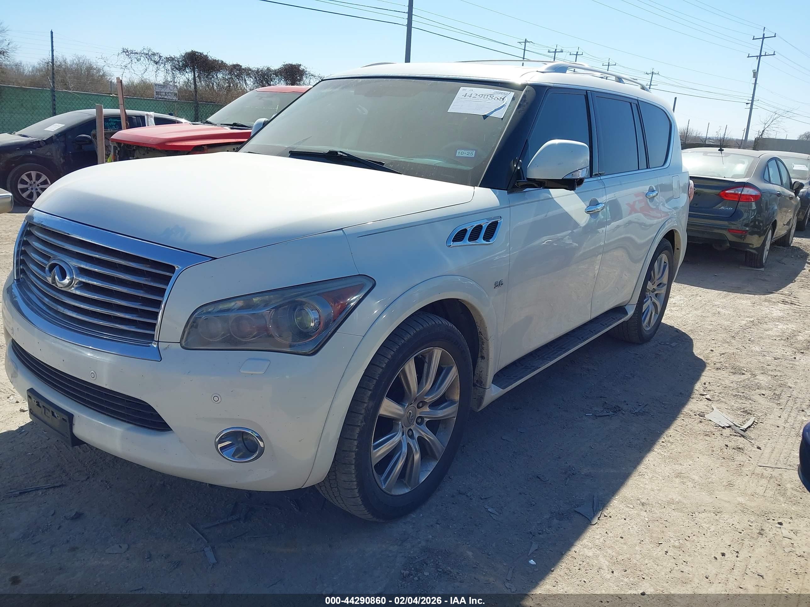 INFINITI QX80 image 2
