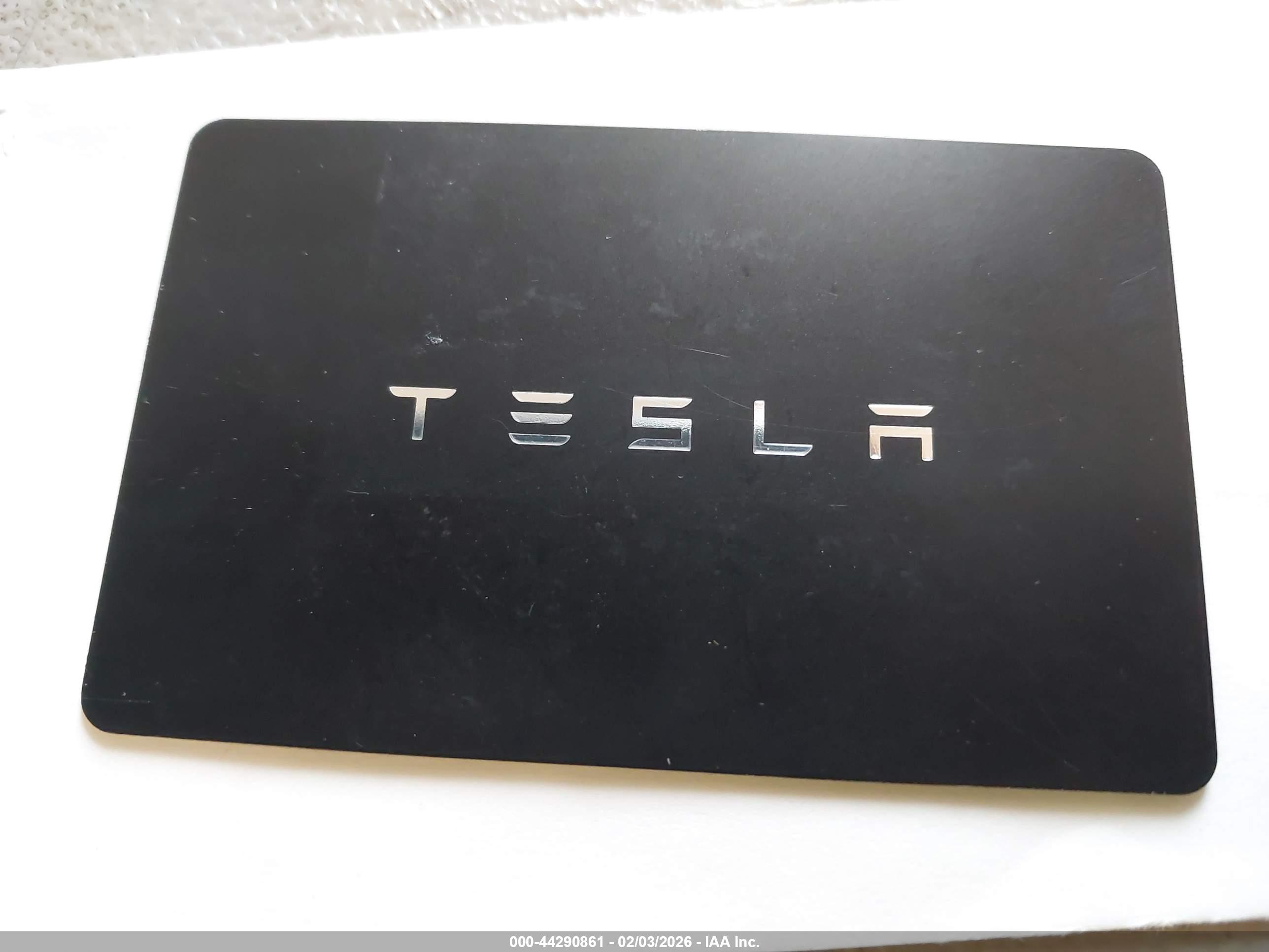 TESLA MODEL image 11