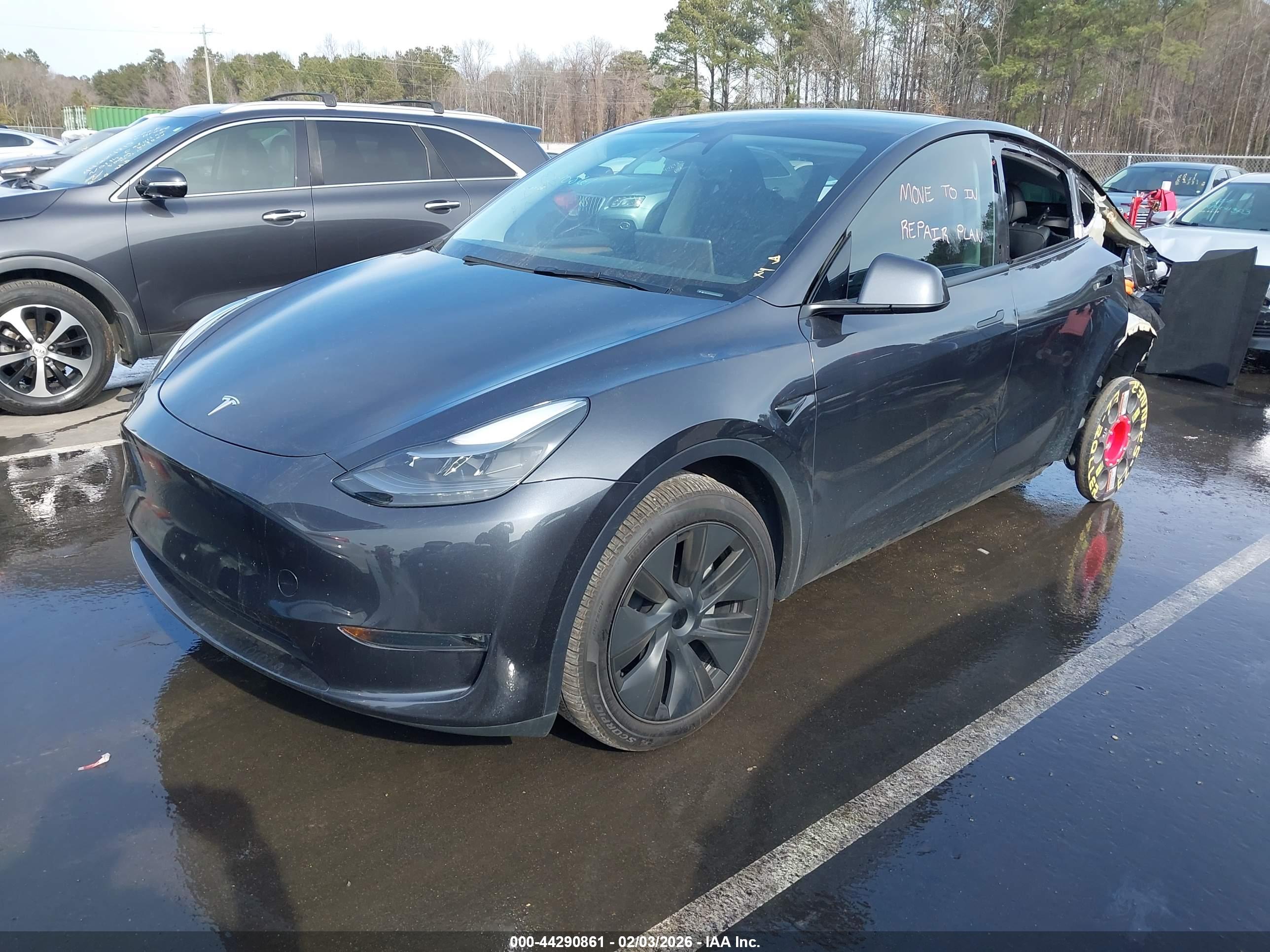 TESLA MODEL image 2