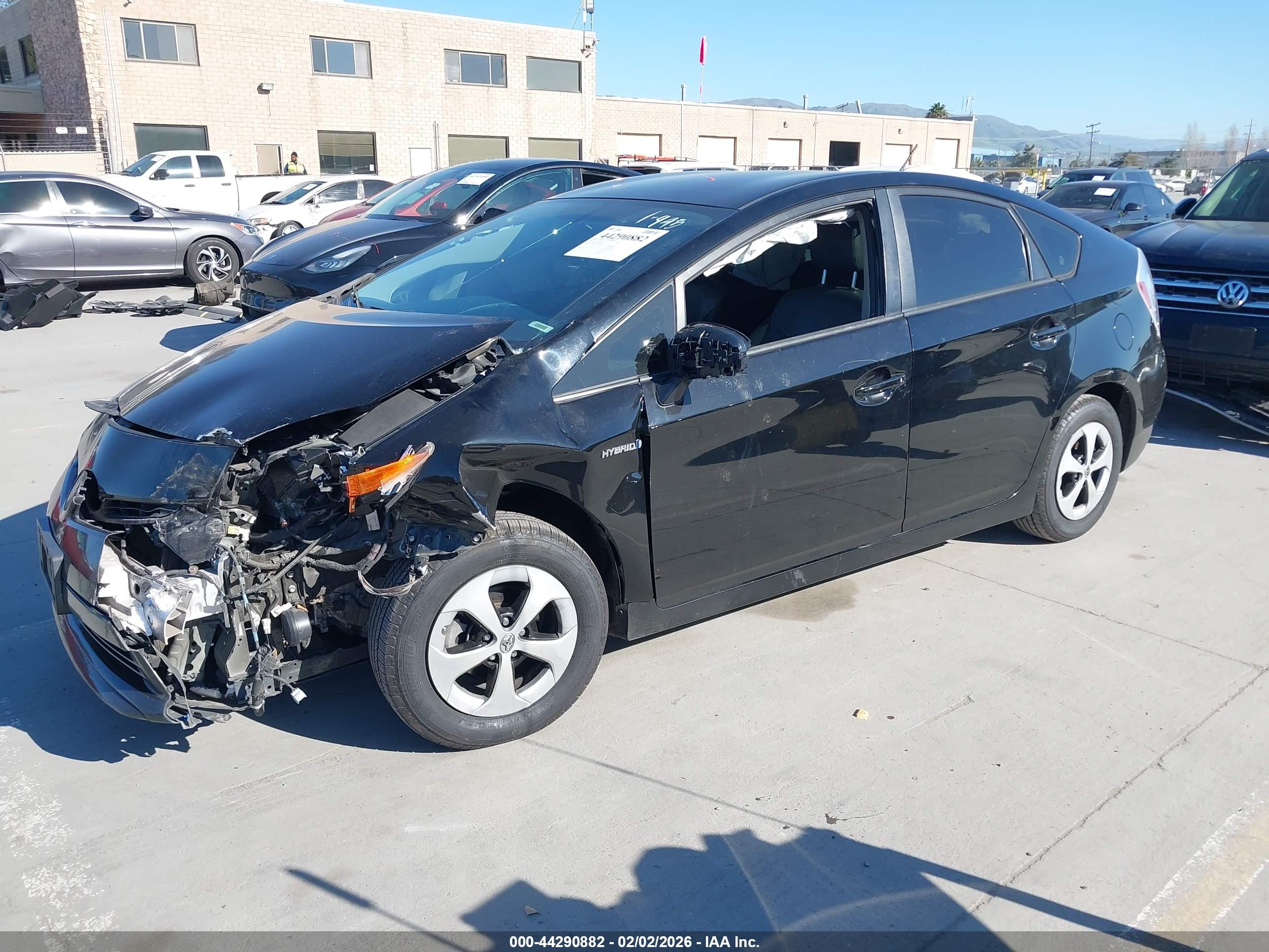 TOYOTA PRIUS image 2