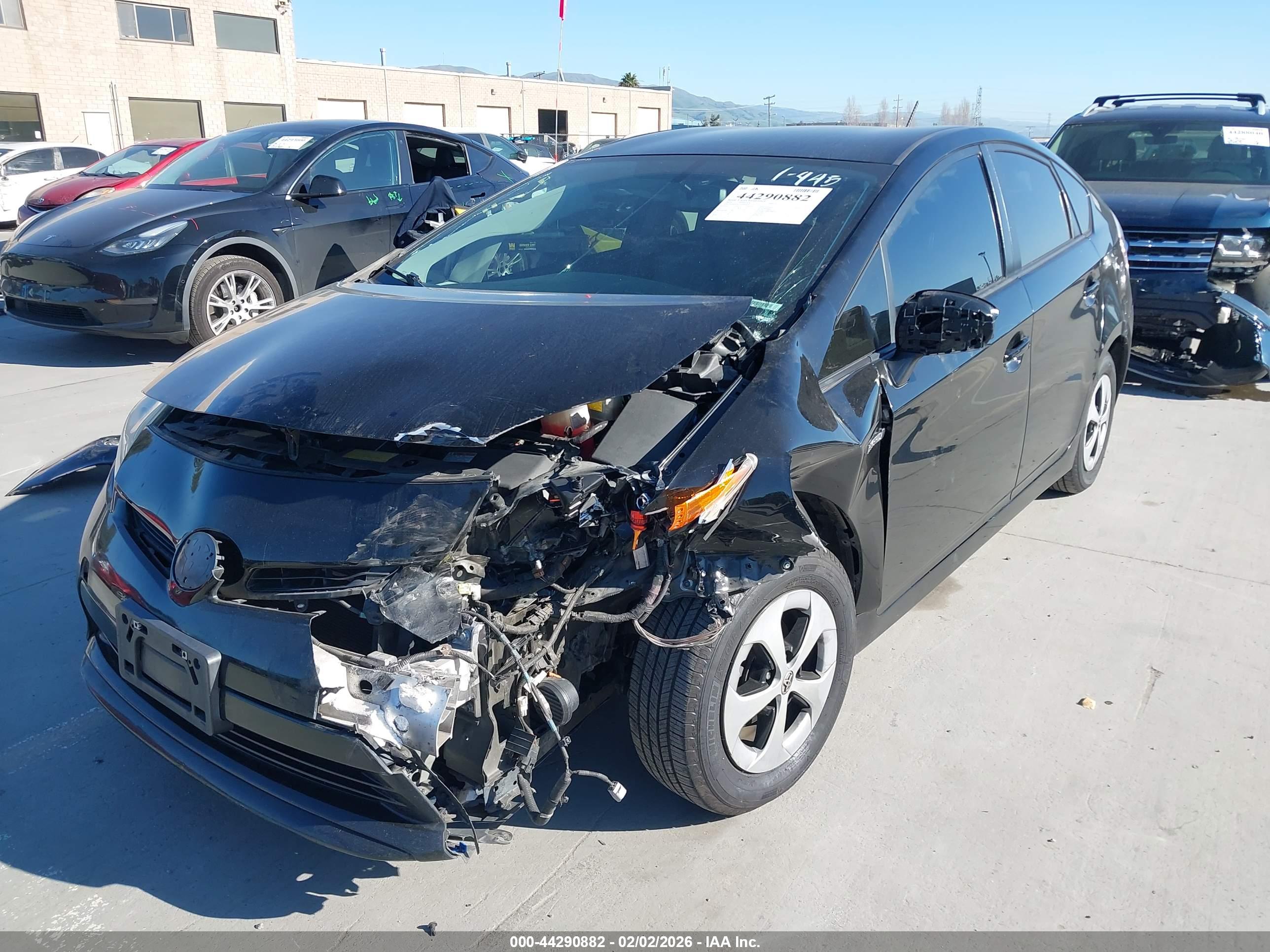 TOYOTA PRIUS image 6