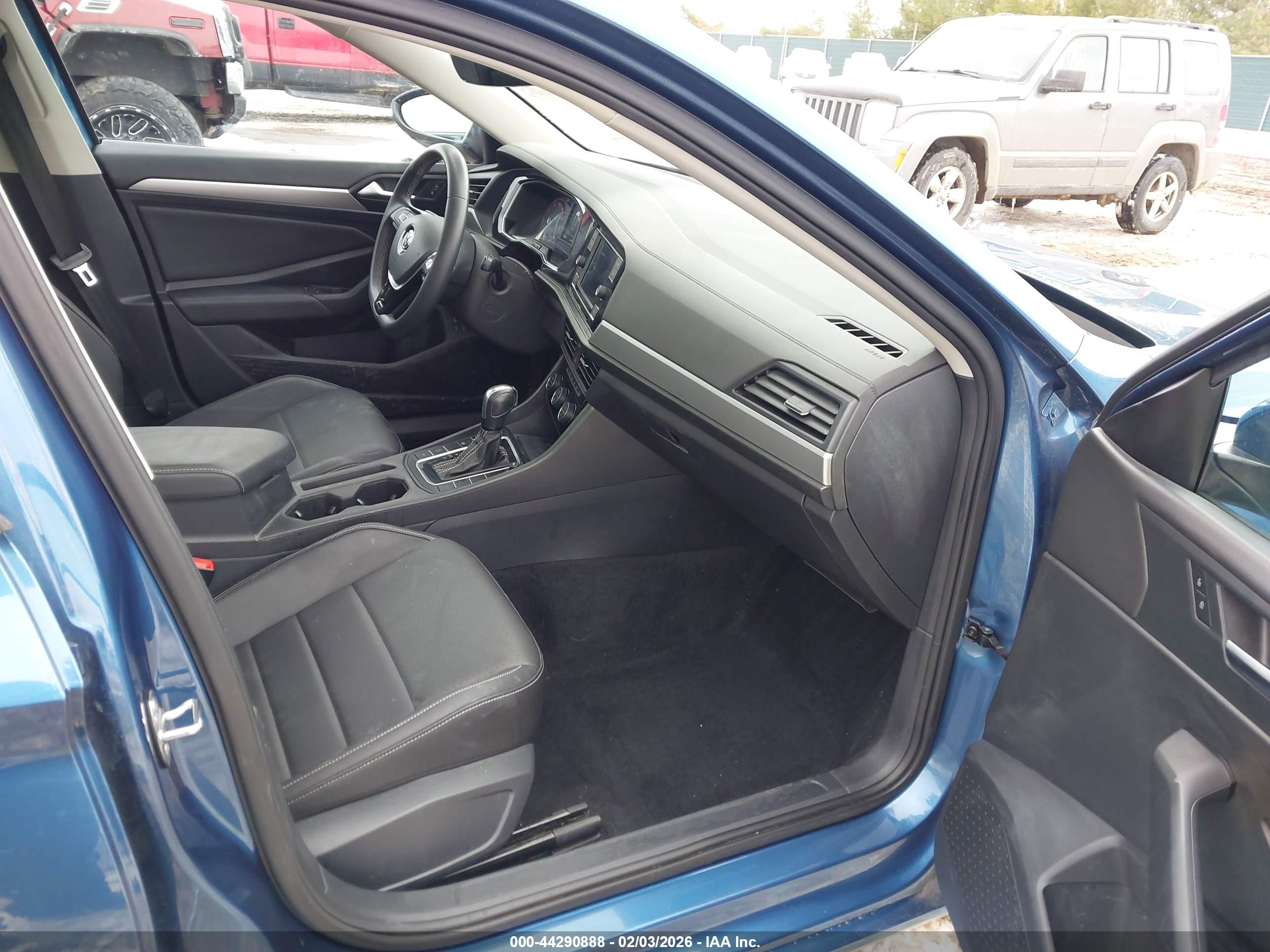 VOLKSWAGEN JETTA image 5