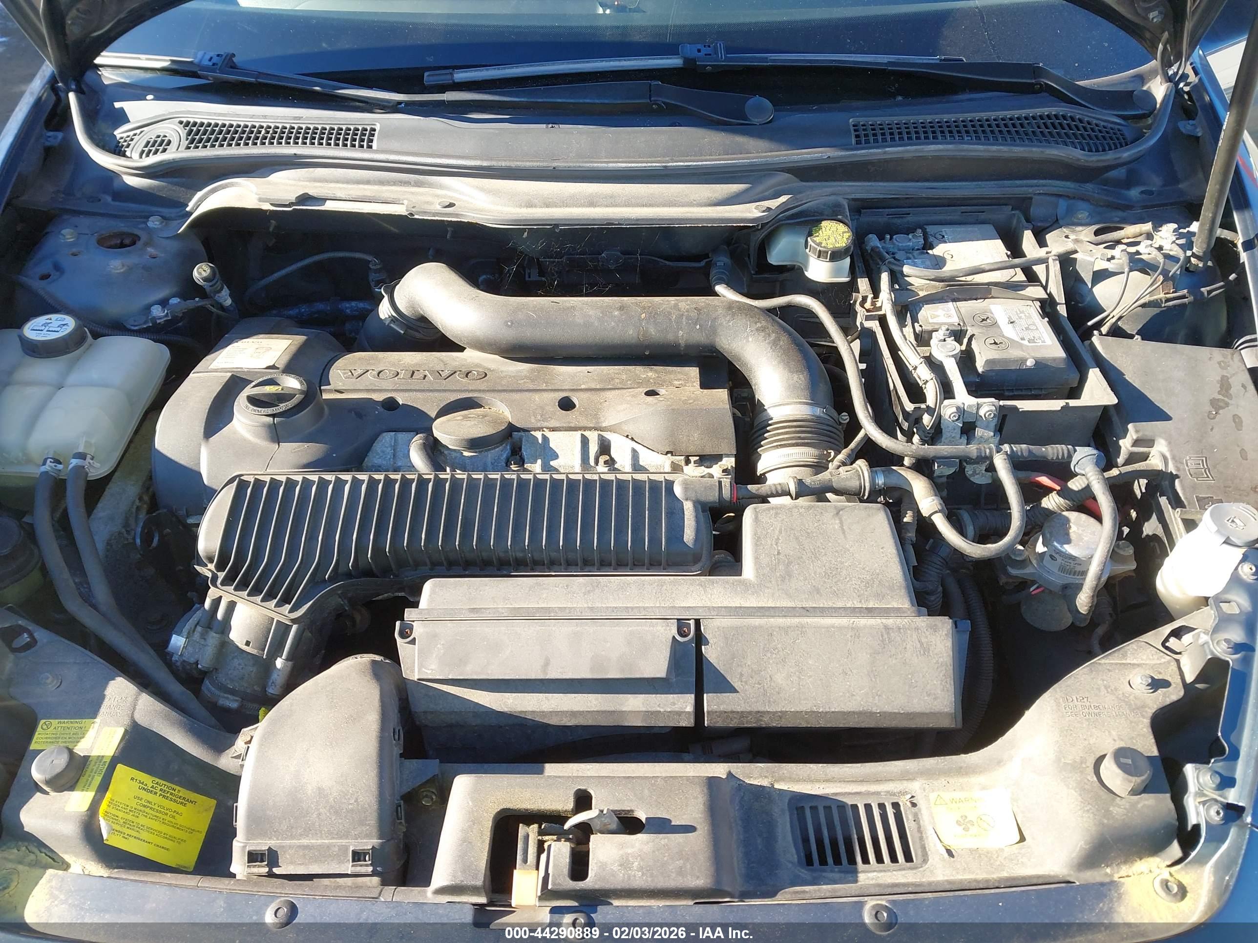 VOLVO S40 image 10