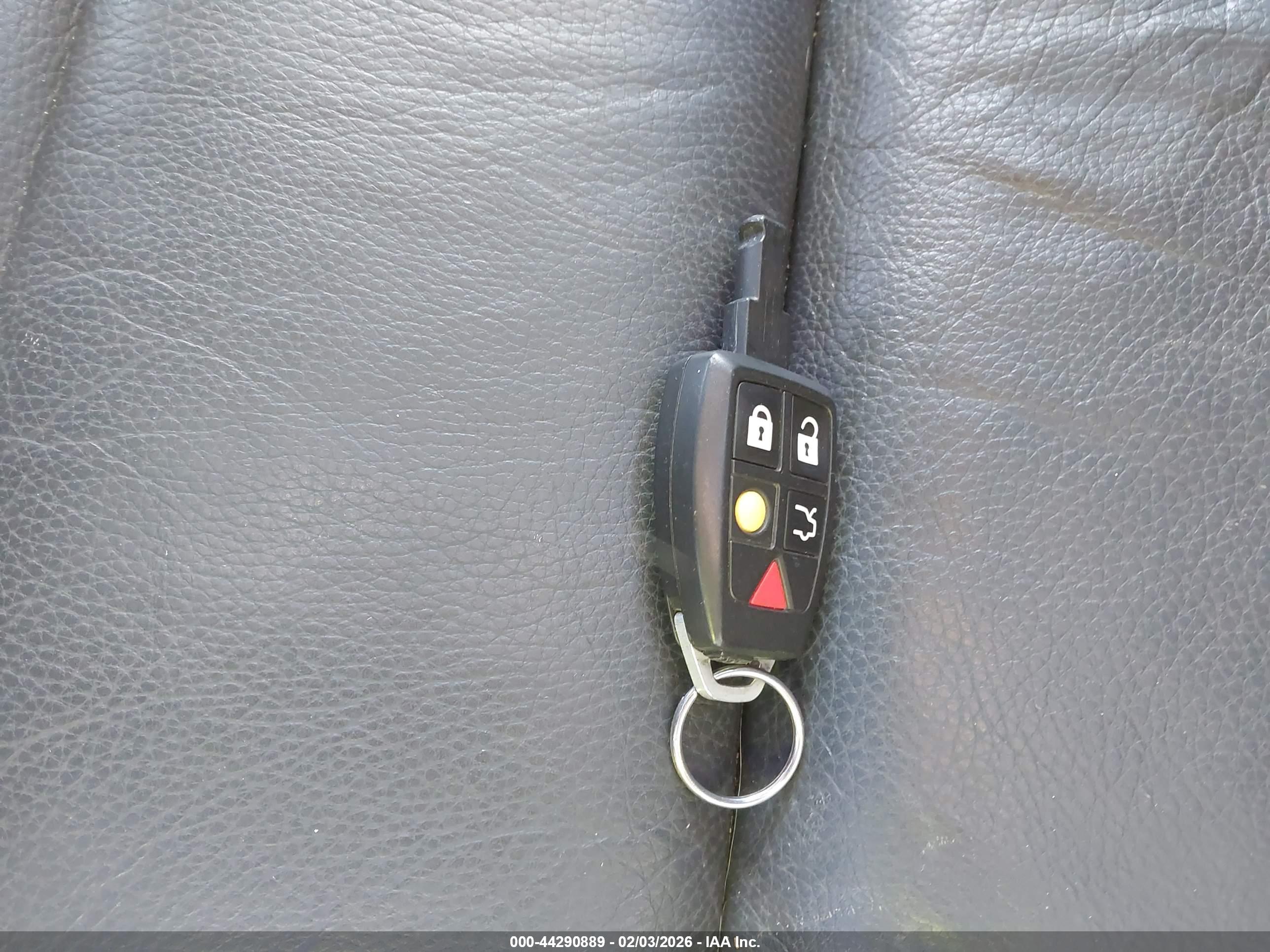 VOLVO S40 image 11