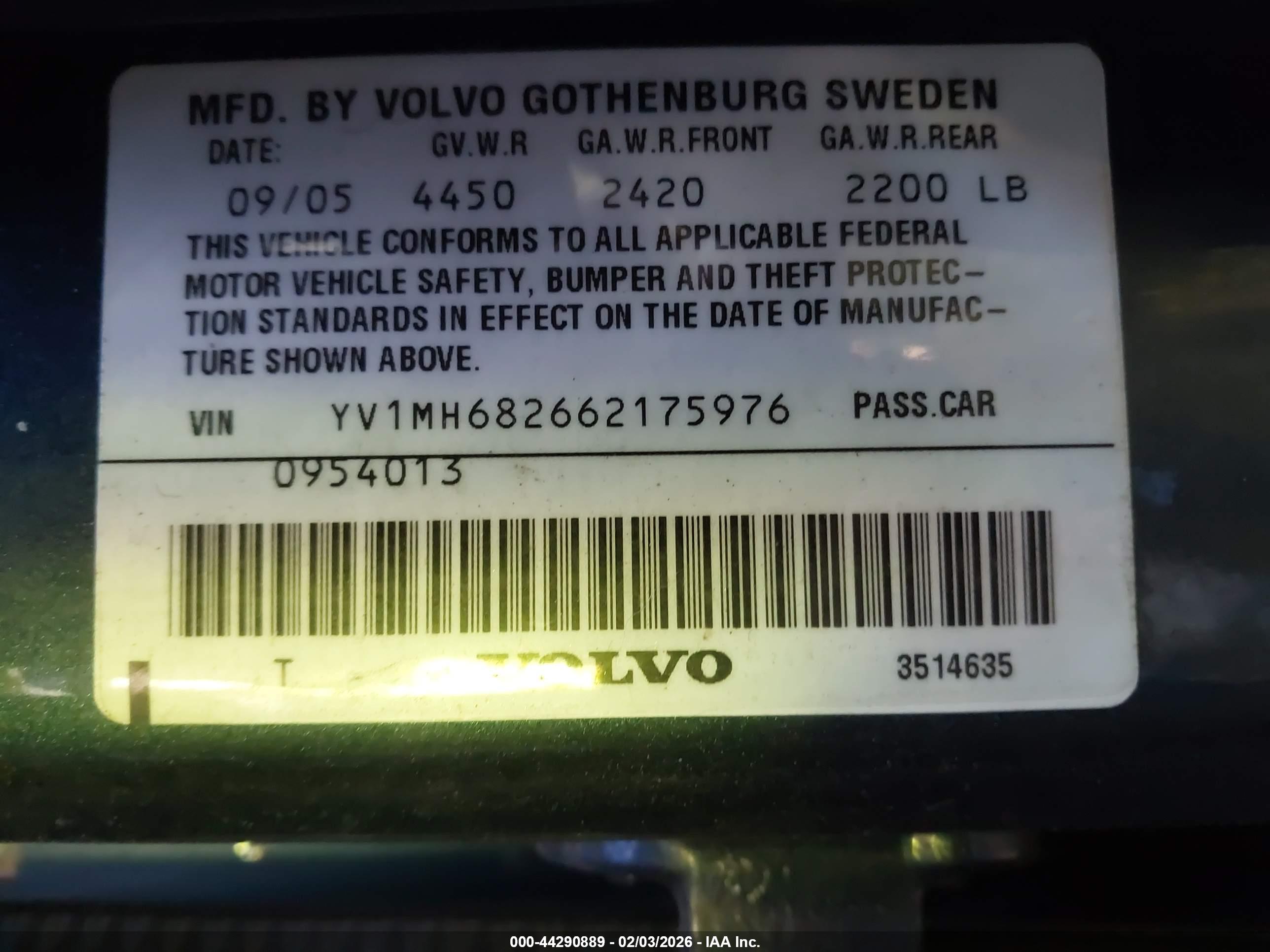 VOLVO S40 image 9