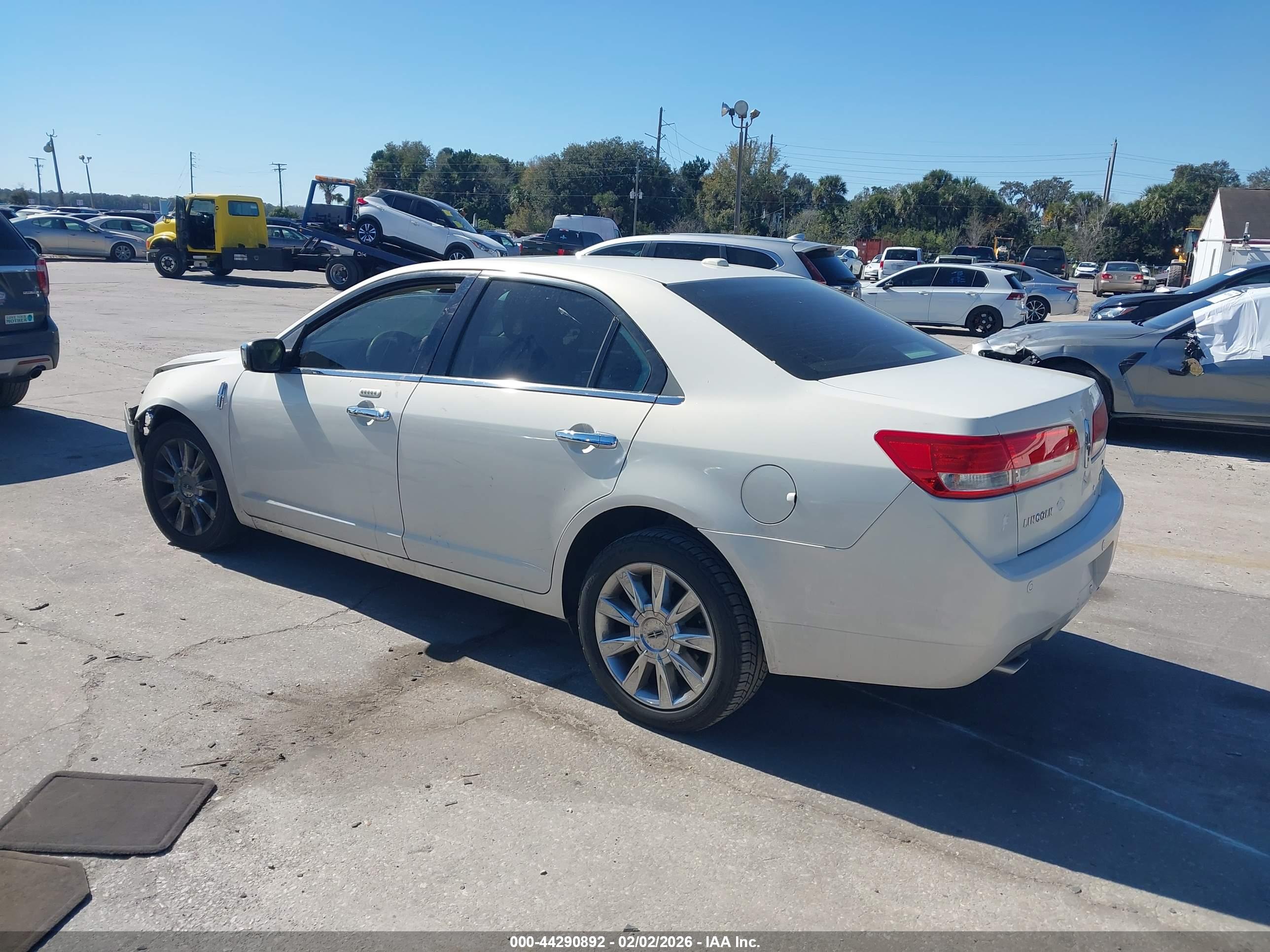 LINCOLN MKZ image 3