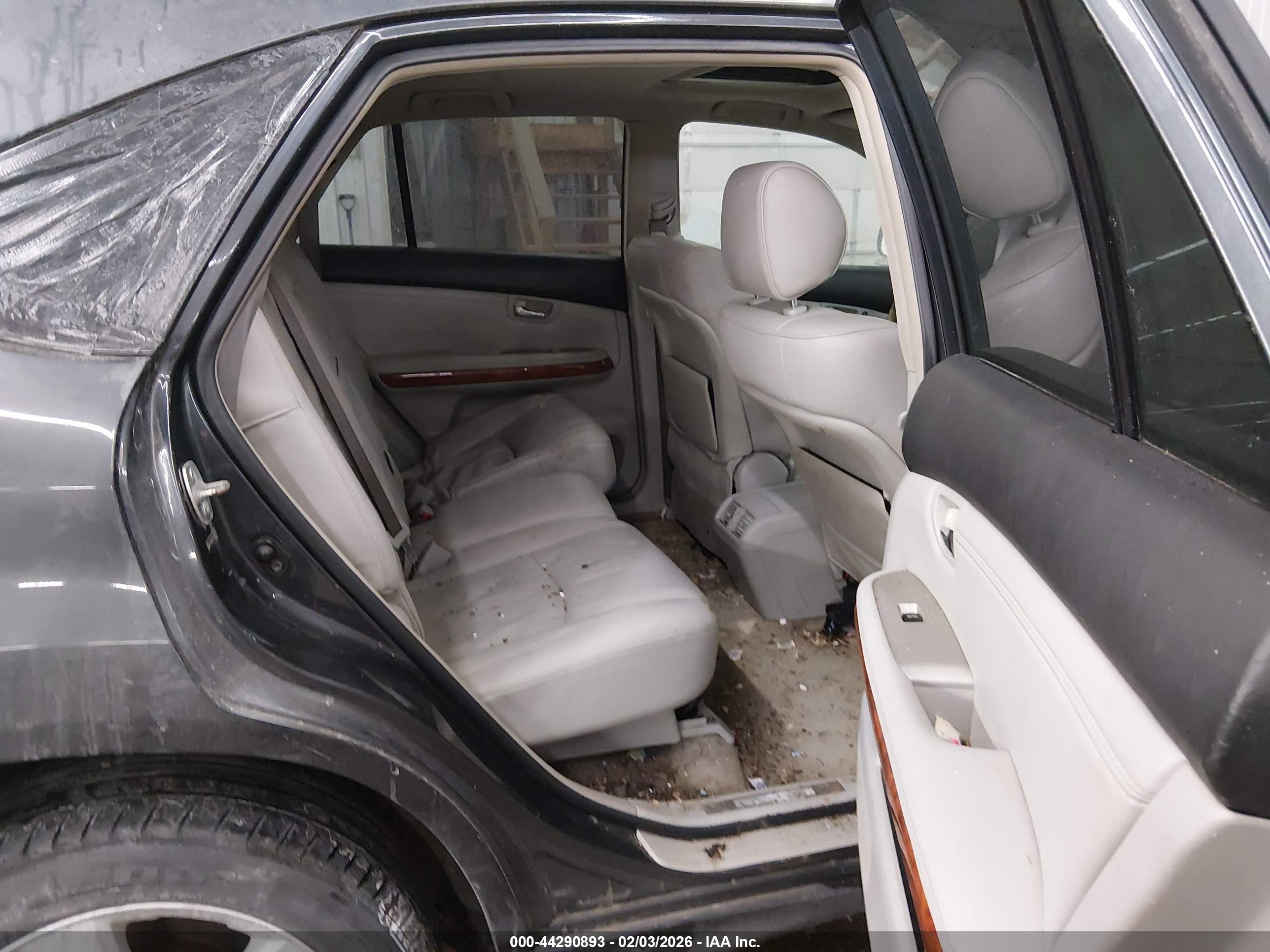 LEXUS RX image 8