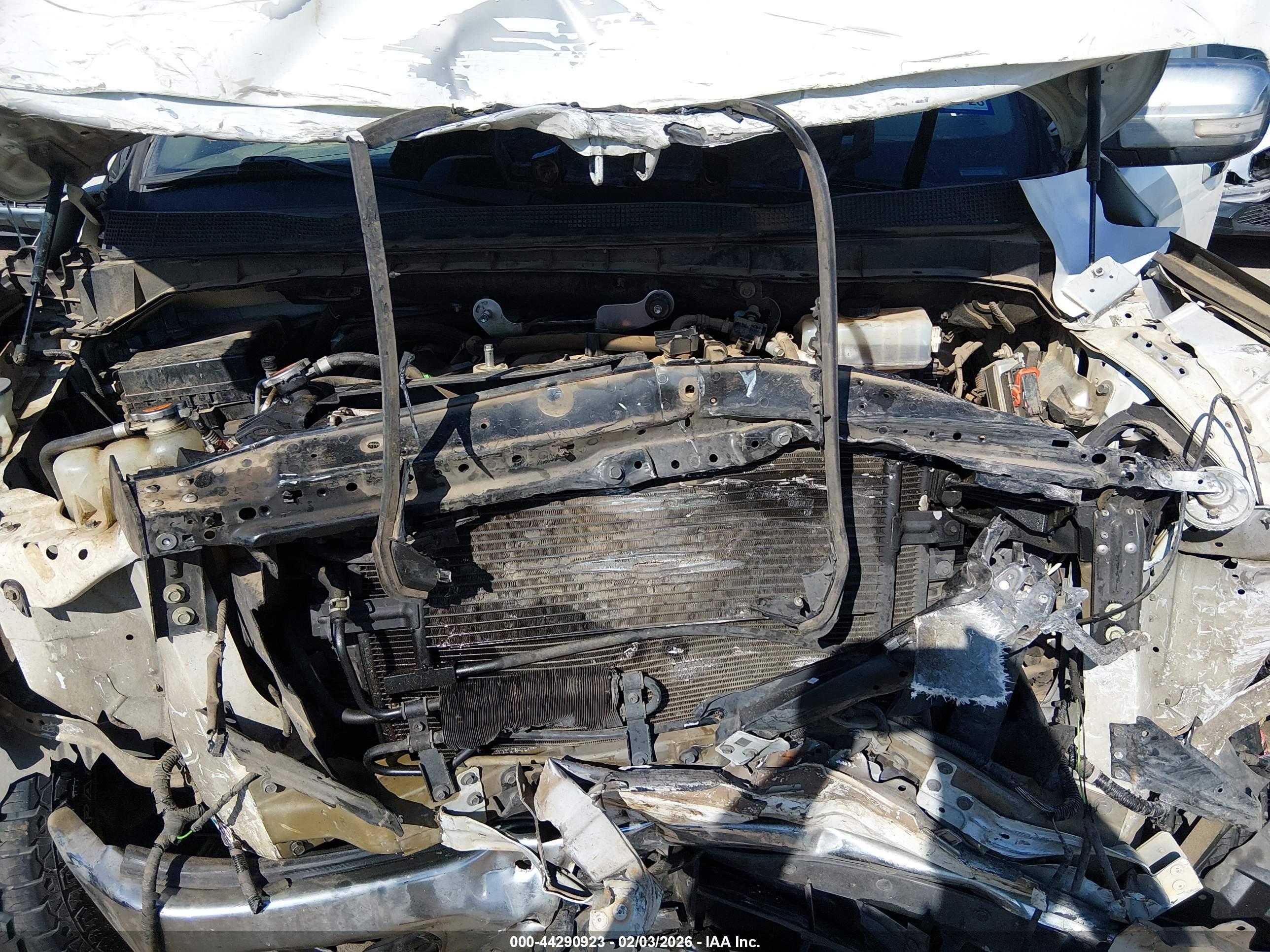 NISSAN TITAN image 10